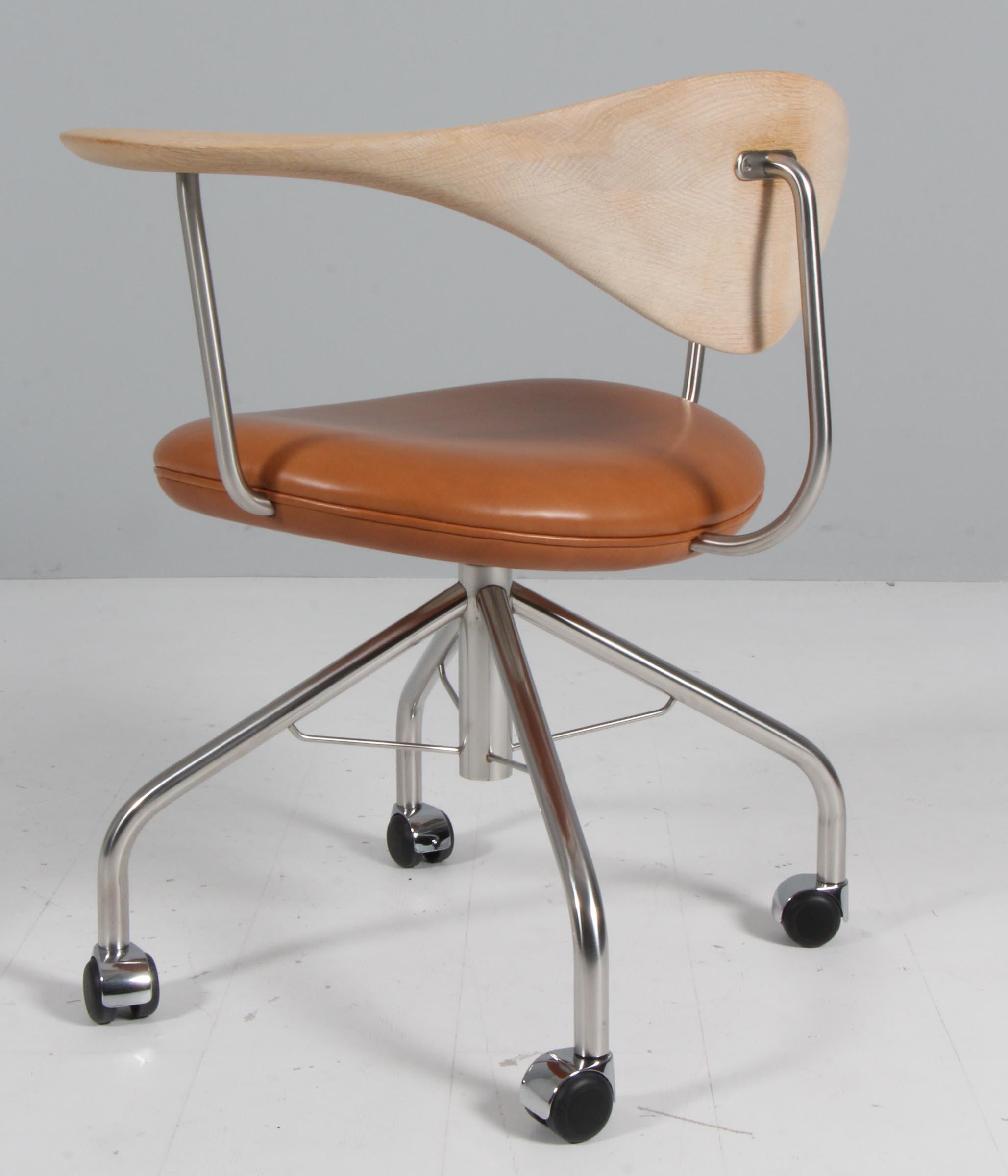 Steel Hans J. Wegner Swivel Chair, oak and elegance leather, PP502, Denmark For Sale