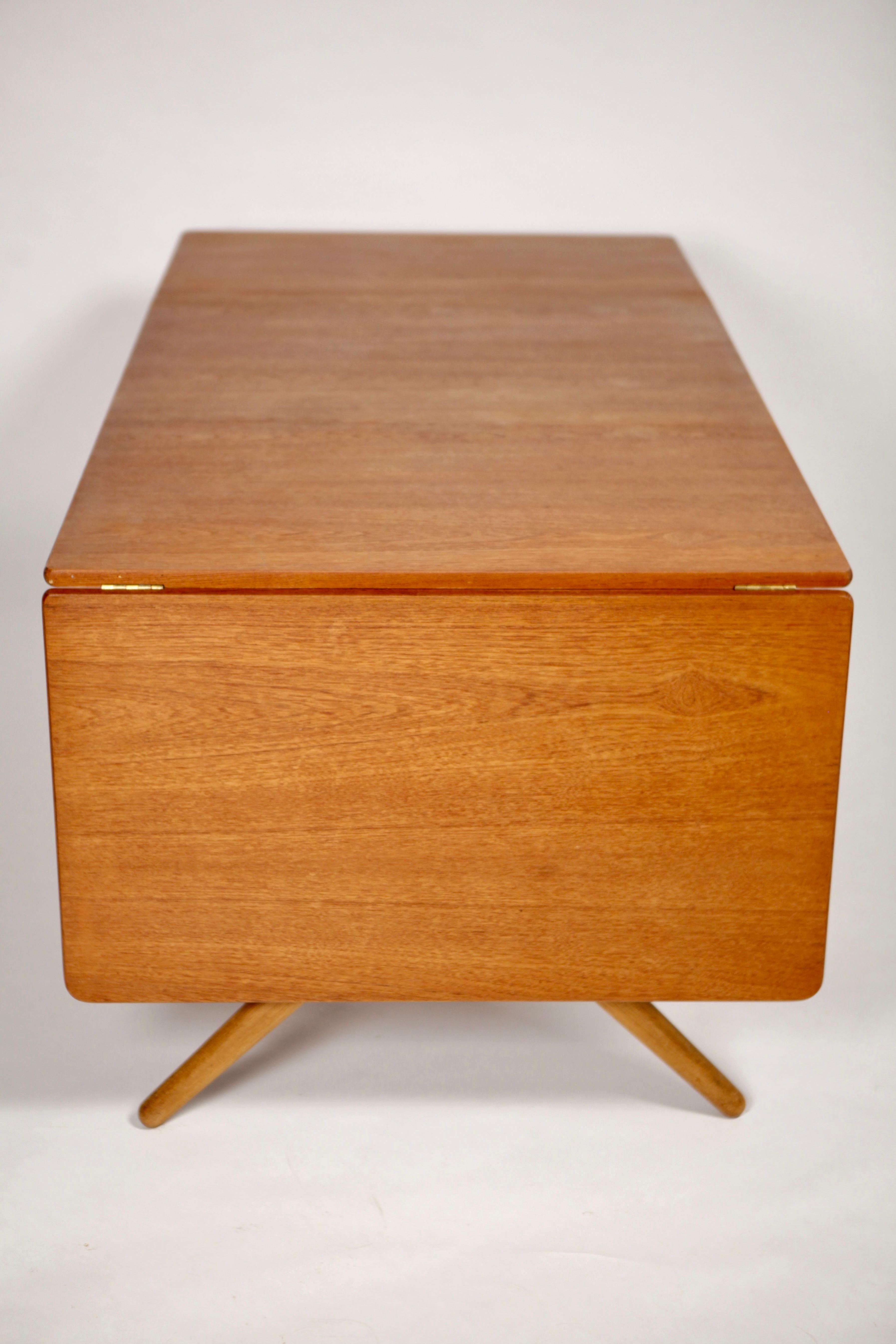 Hans J. Wegner, Table AT-303 in Oak & Teak, Denmark, 1950s 7