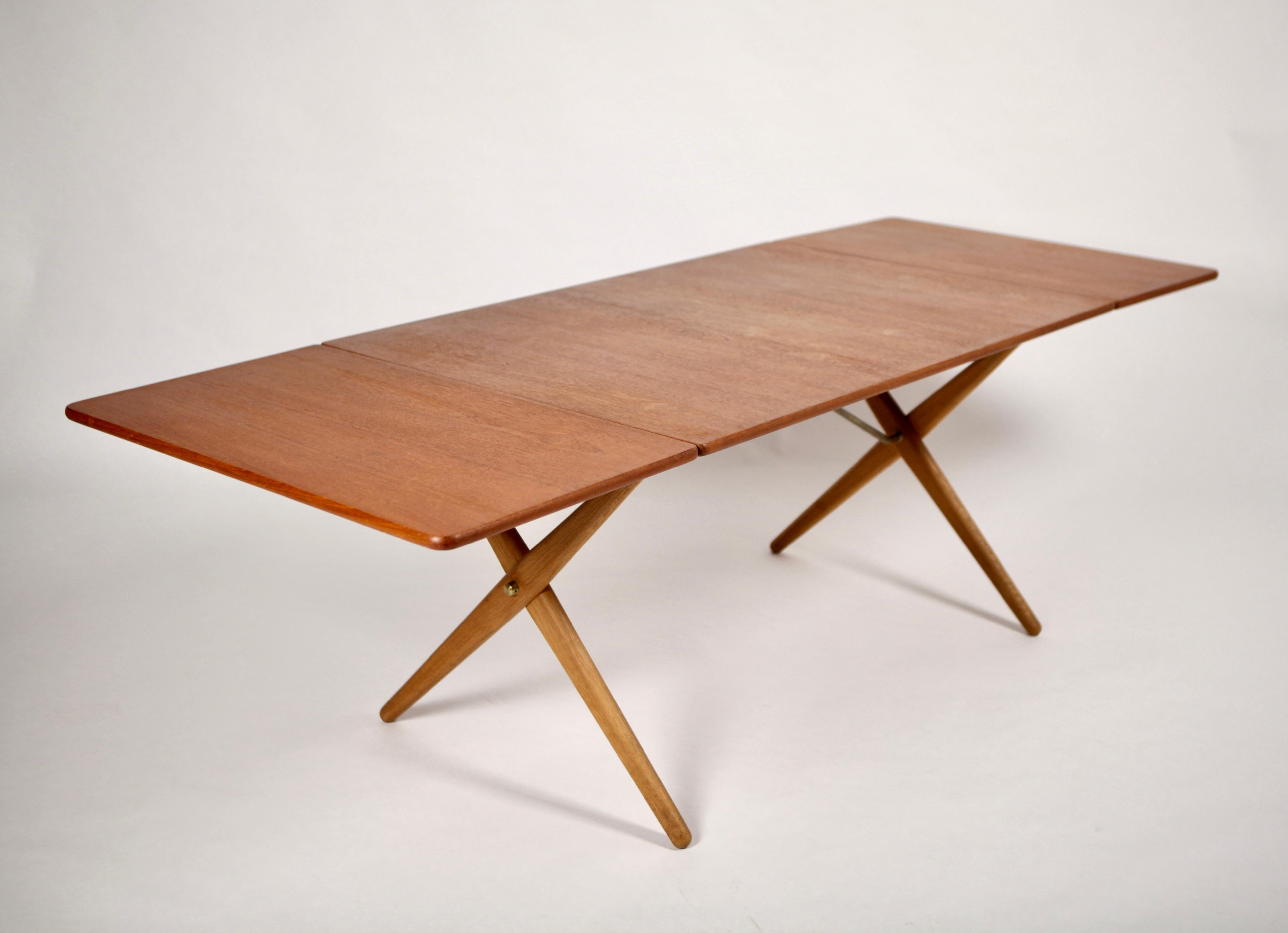 Scandinave moderne Hans J. Wegner, Table AT-303 en Oak & Teak, Danemark, années 1950