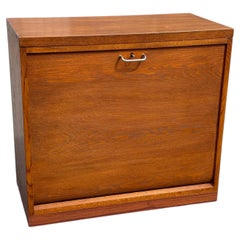 Meuble en chêne à volet roulant de Hans J. Wegner, avec un volet roulant lisse, années 1950