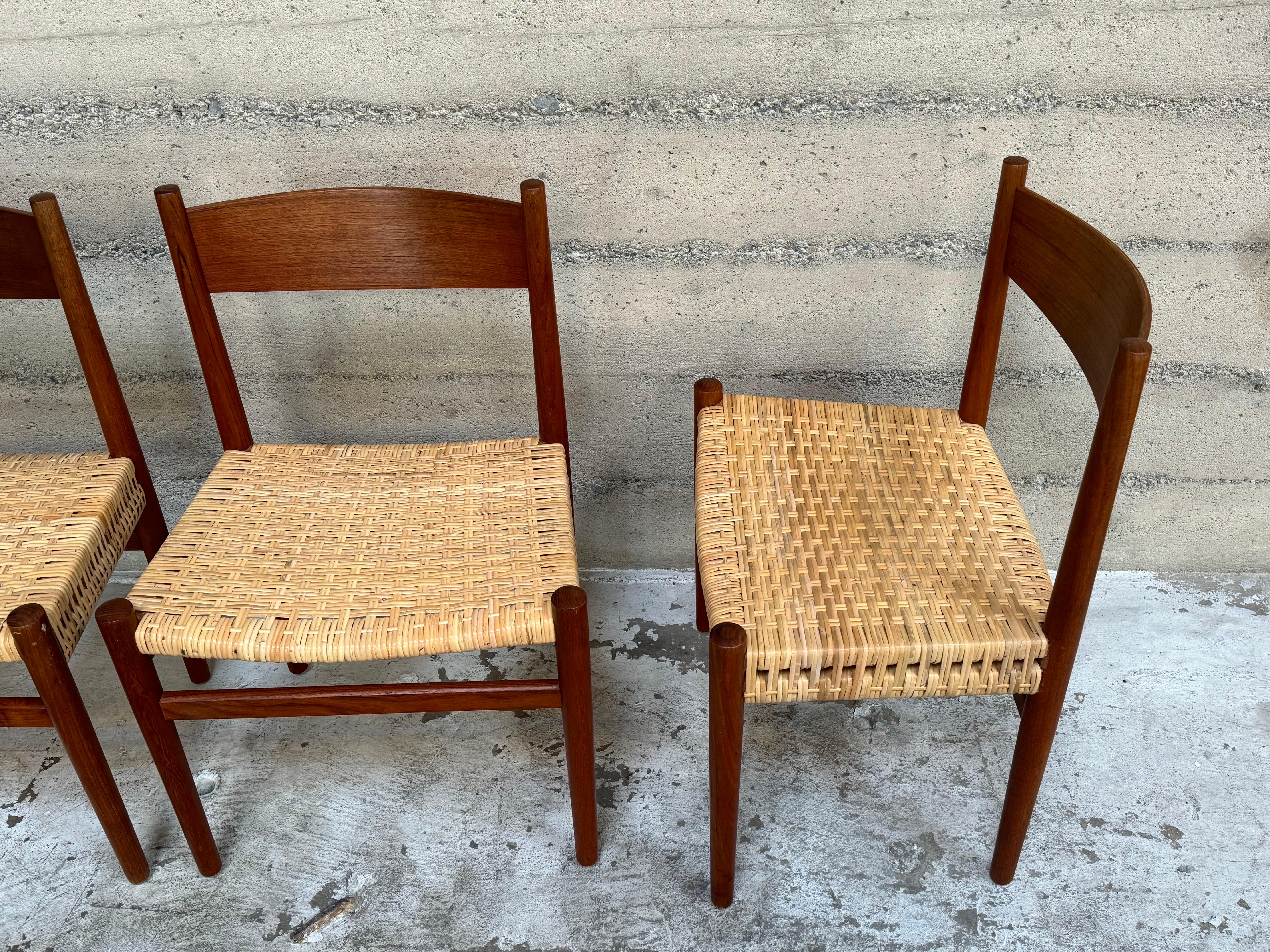 Scandinavian Modern Hans J. Wegner Teak and Cane Dining Chairs Set of Six CH40 For Sale