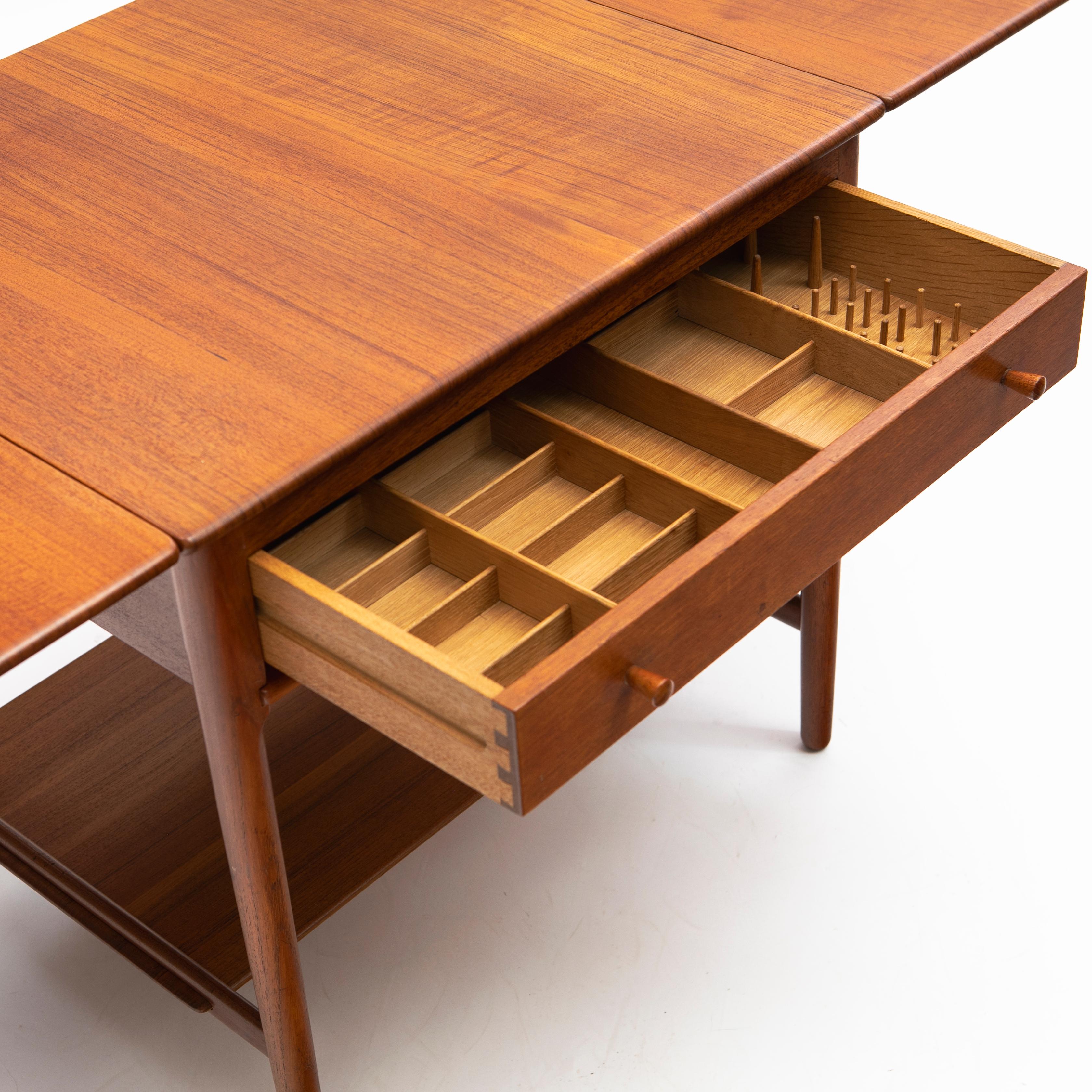 Hans J. Wegner Teak At-33 Sewing Table For Sale 2