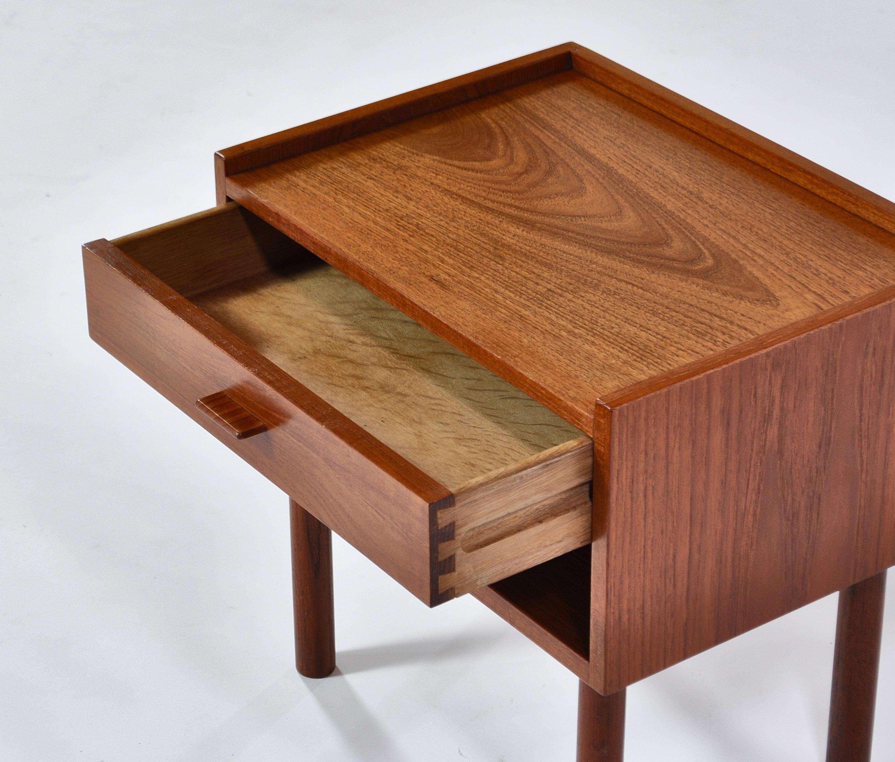 Mid-20th Century Hans J. Wegner Teak Bedside Tables 