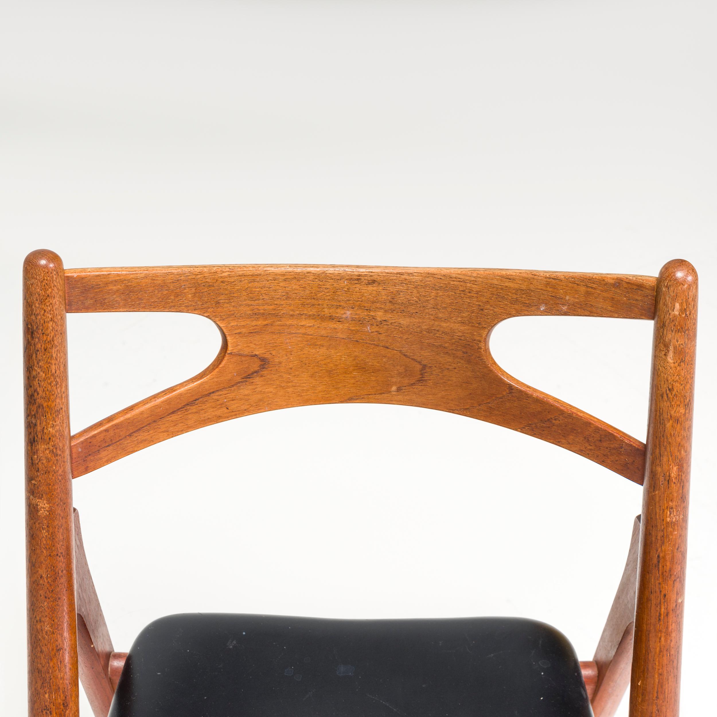 Hans J. Wegner Teak & Black Leather CH29P Sawbuck Chairs, 1960s, Set of 4 For Sale 5