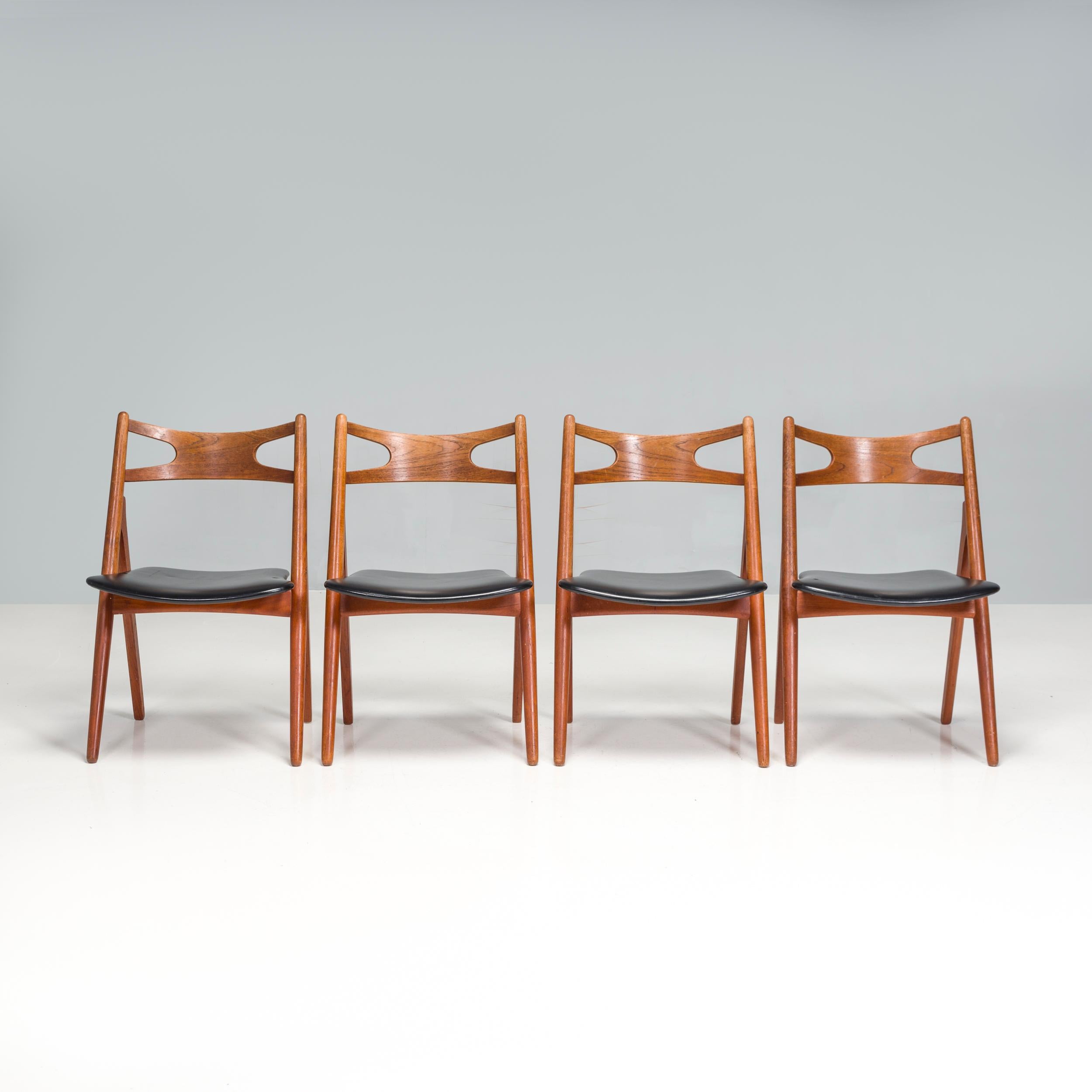 Originally designed by Hans J. Wegner in 1952, the CH29P Sawbuck Chair was manufactured by Carl Hansen & Son until the 1970s and was then reissued again 20 years later.

Inspired by the sawbucks and saw horses used by carpenters, the chair