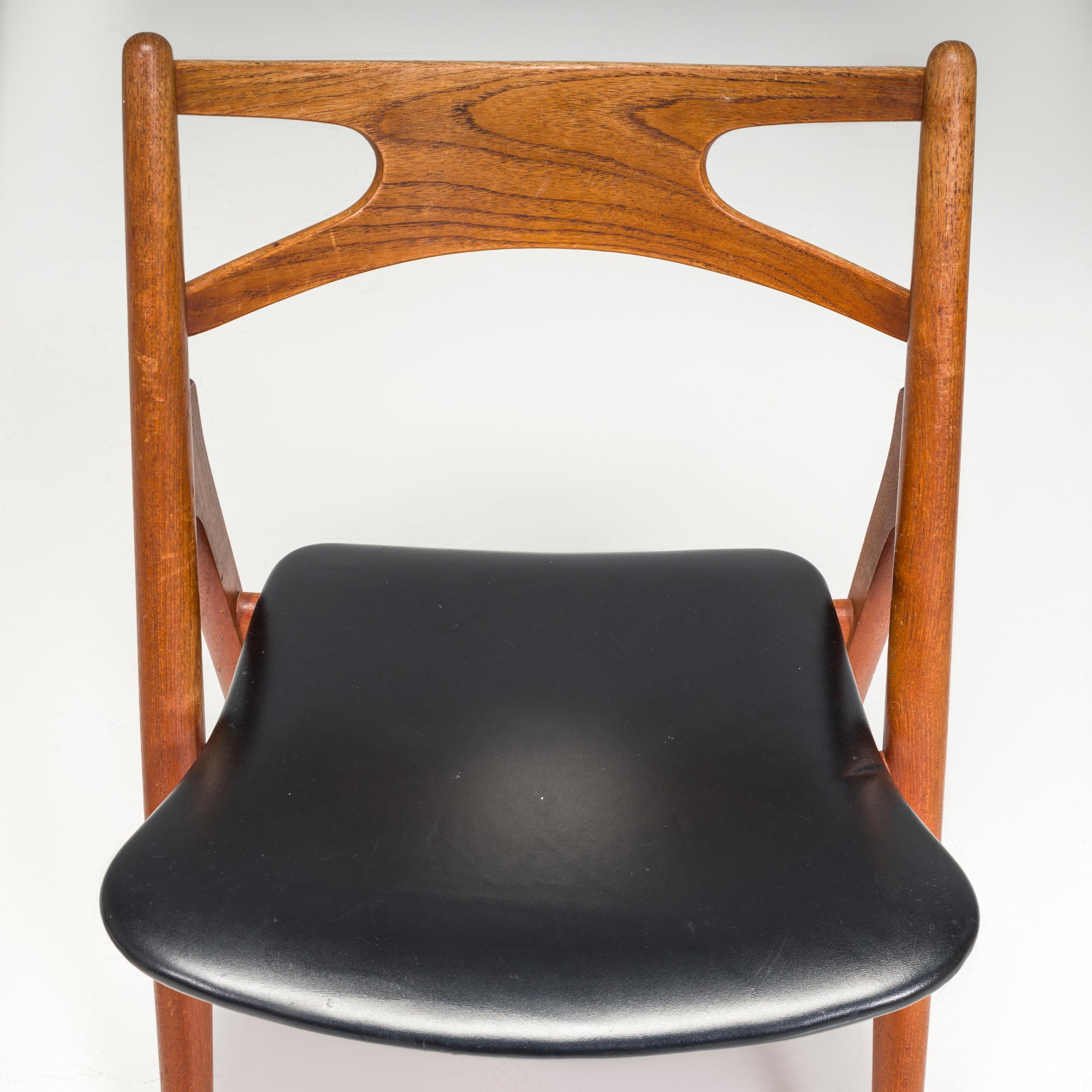 Hans J. Wegner Teak & Black Leather CH29P Sawbuck Chairs, 1960s, Set of 4 For Sale 4