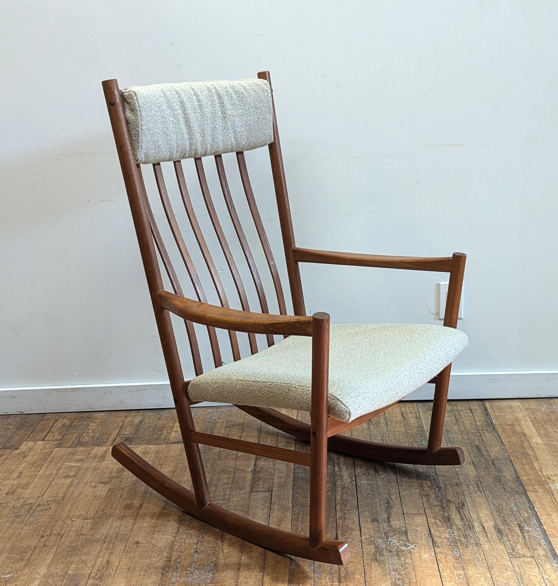 Mid-20th Century Hans J. Wegner Teak Rocking Chair for Tarm Stole Og Mobilefabrik