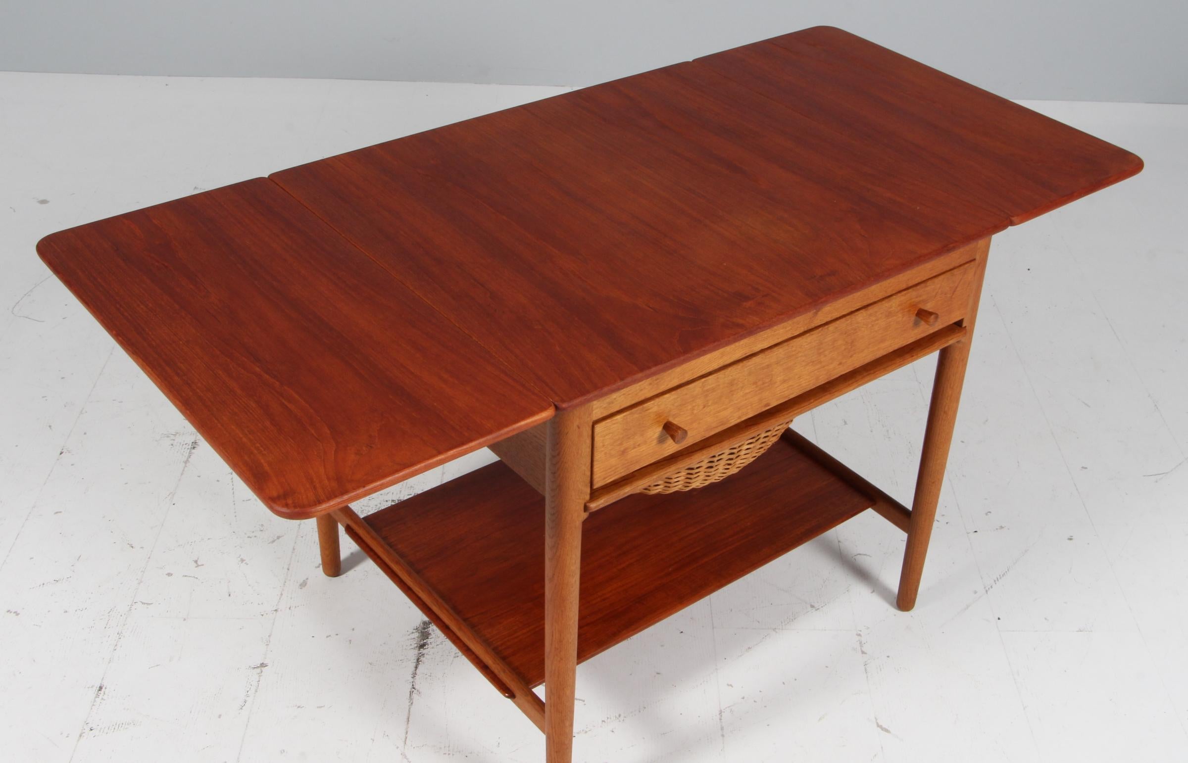 Mesa de costura de teca Hans J. Wegner Modelo AT-33 de Andreas Tuck, Dinamarca, Años 60 en venta 1