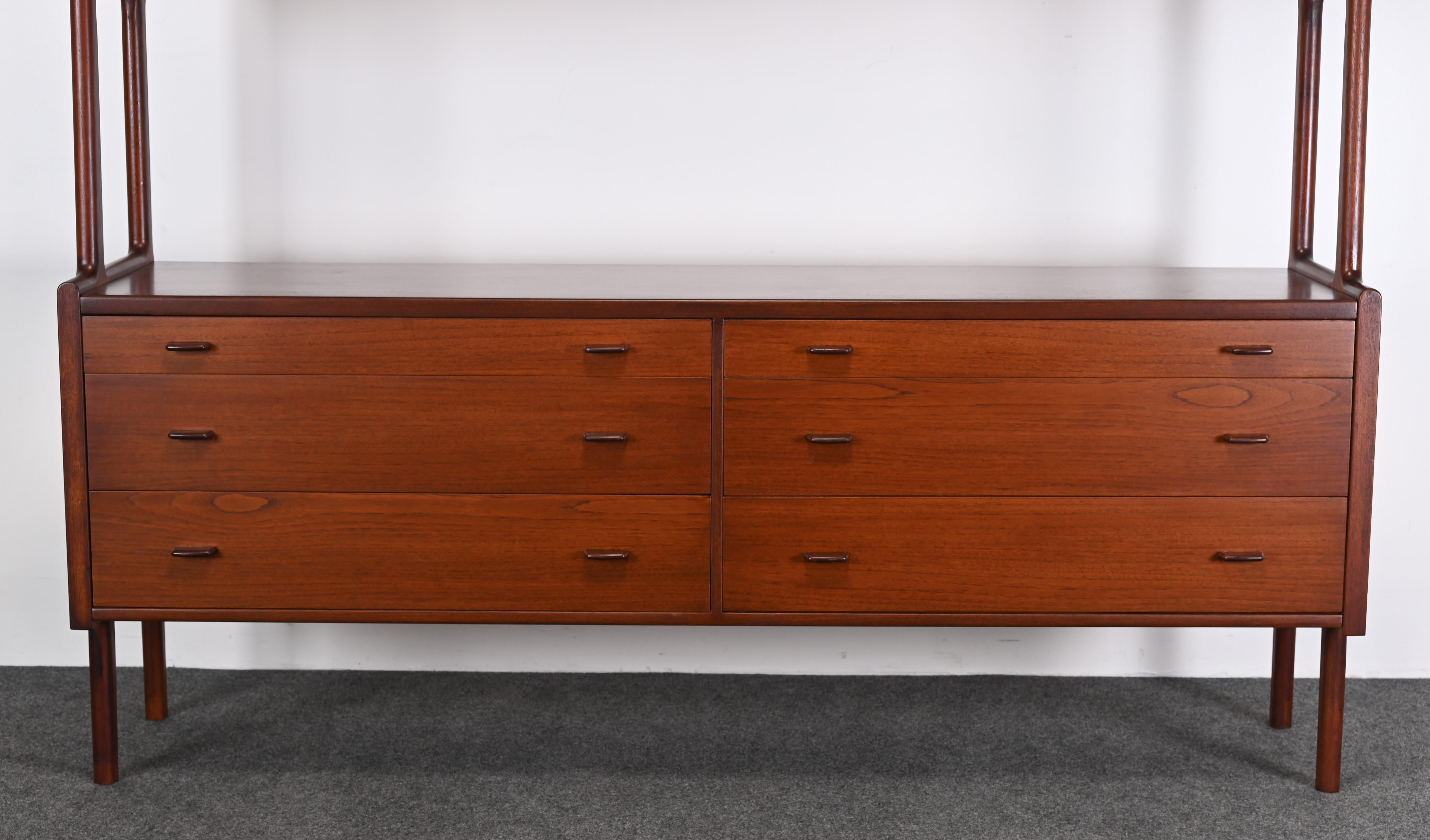 Buffet en teck Hans J Wegner, années 1950 en vente 3