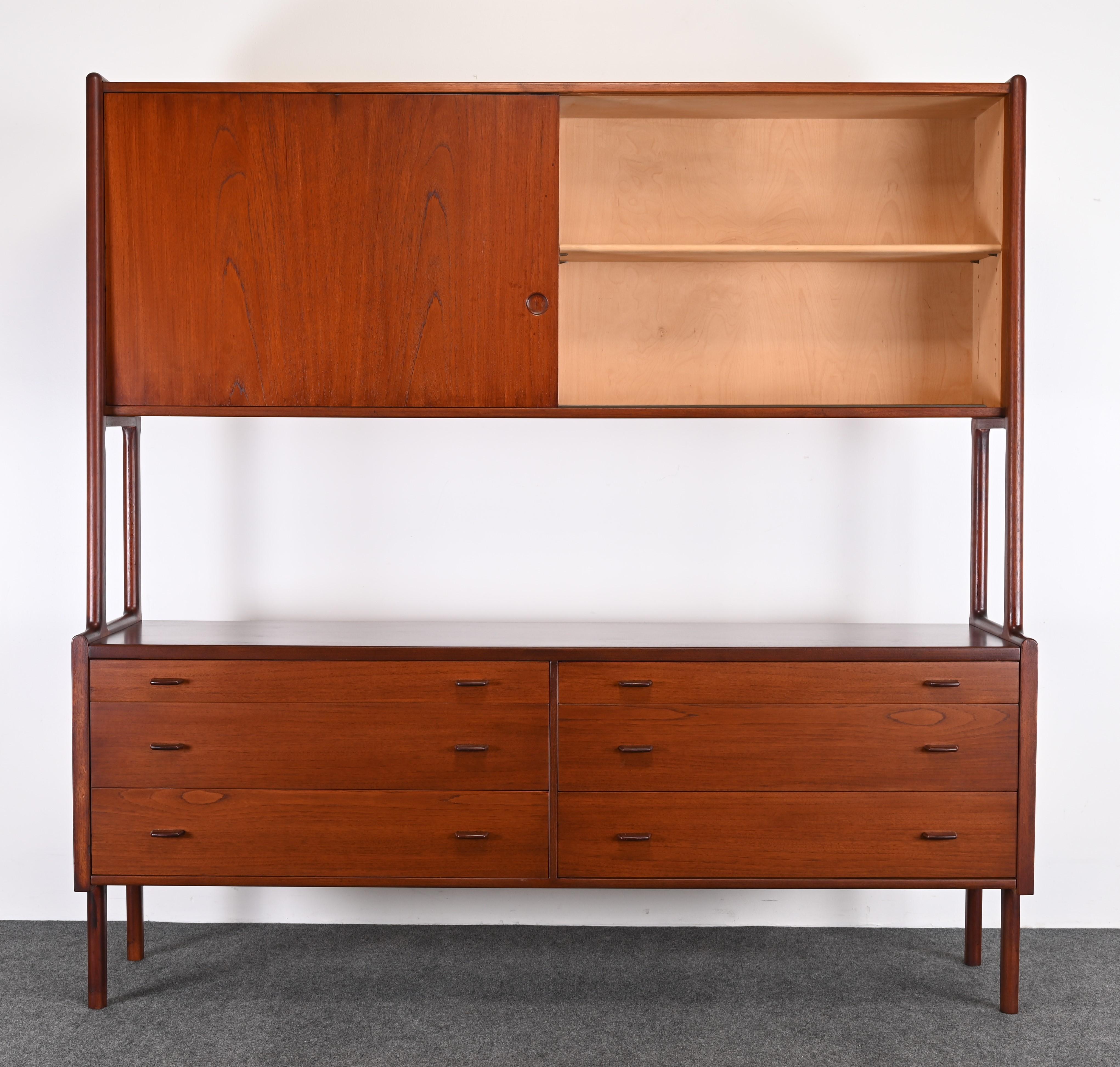 Buffet en teck Hans J Wegner, années 1950 en vente 6