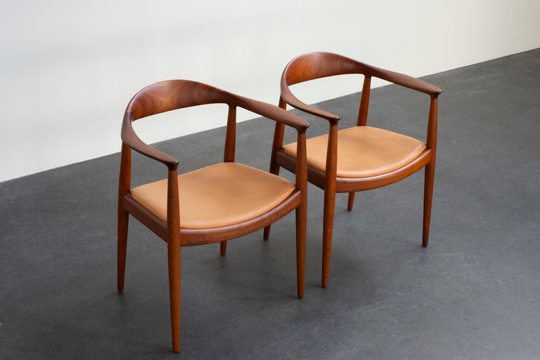 Oiled Hans J. Wegner 'The Chair' in Teak for Johannes Hansen For Sale