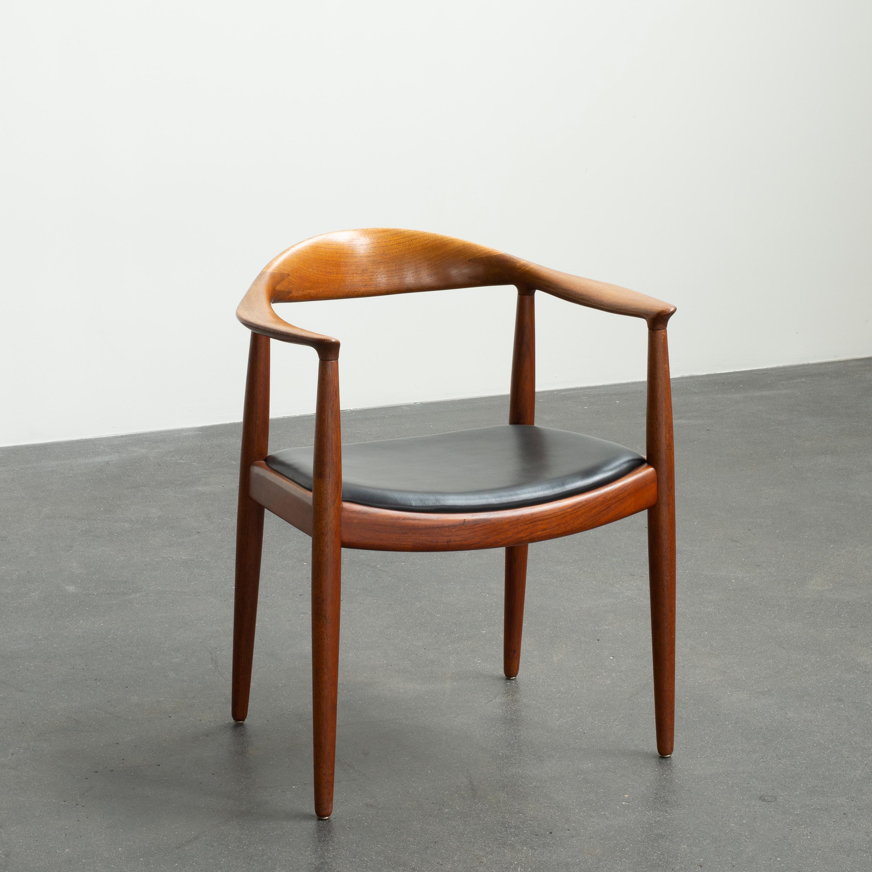 20th Century Hans J. Wegner 'The Chair' in Teak for Johannes Hansen