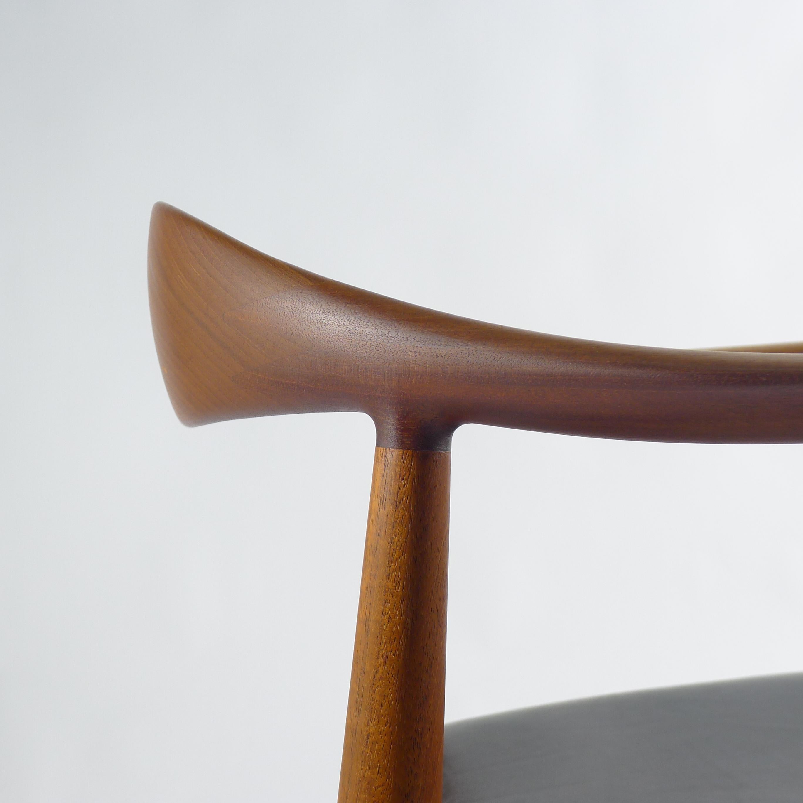 Leather Hans J Wegner, the Chair/Round Chair, Design 1949, for Johannes Hansen, Denmark For Sale