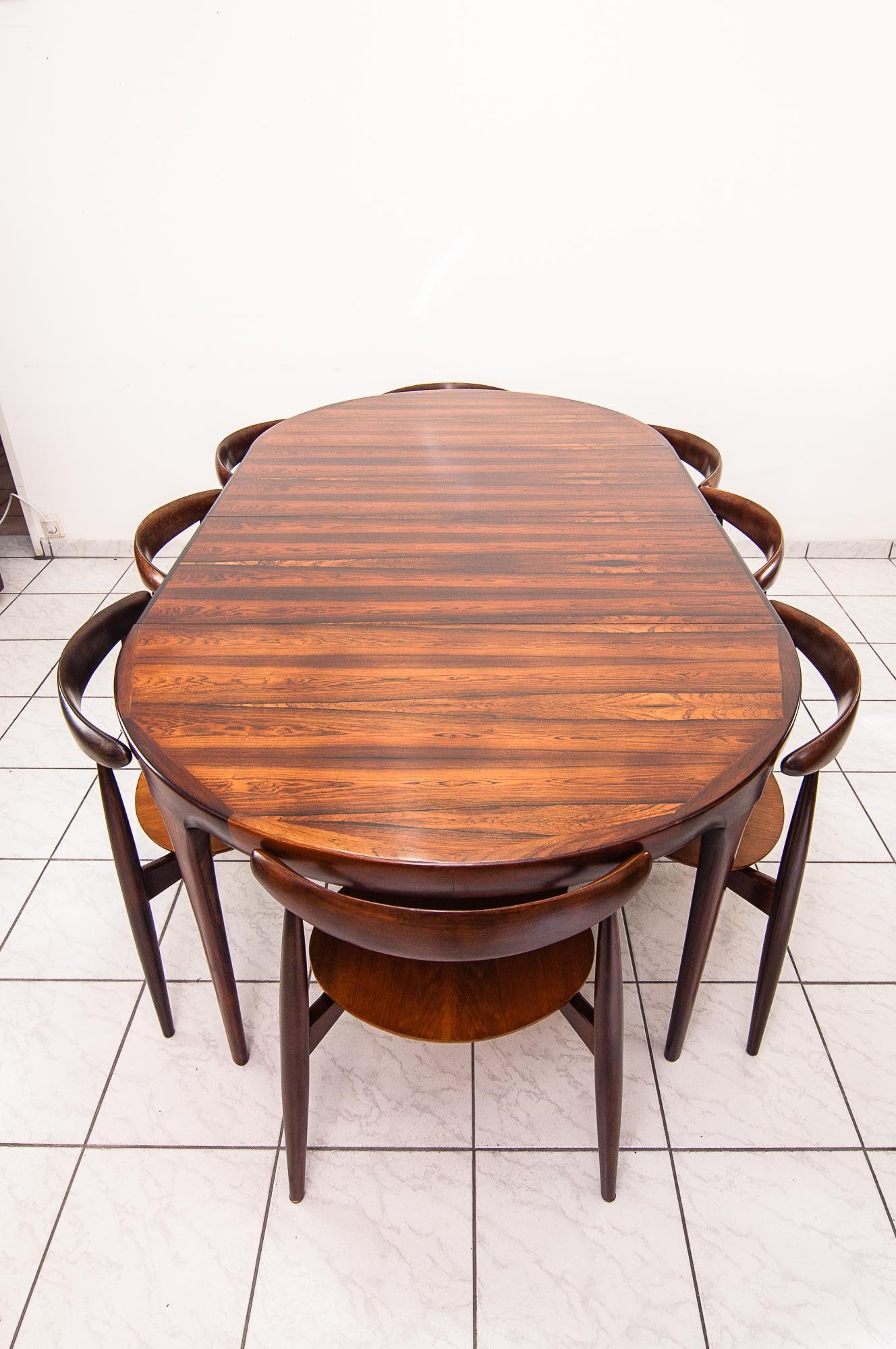 Suite da pranzo 'The Heart' di Hans J. Wegner Made in Denmark di Fritz Hansen, anni '50 2