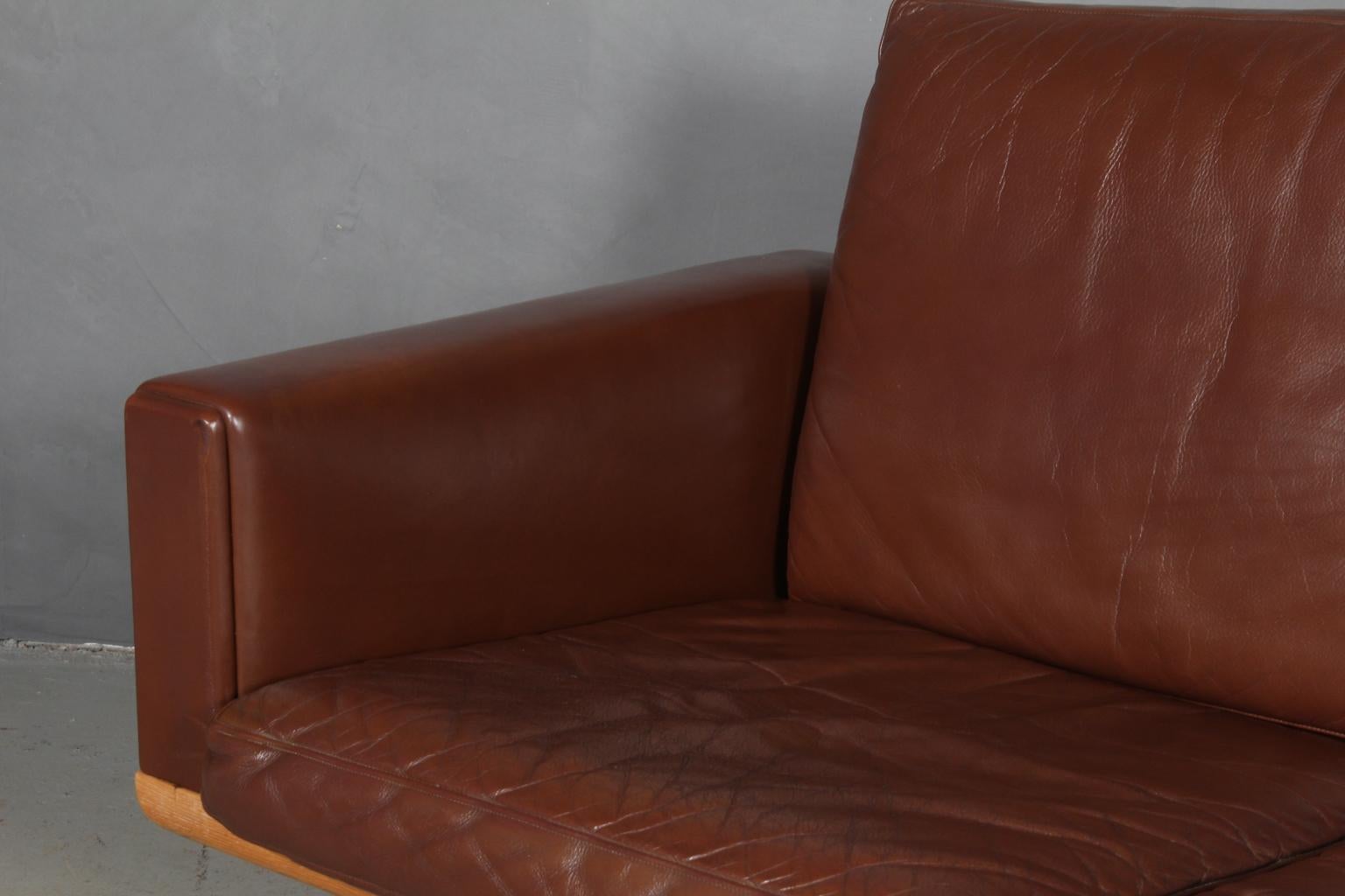 Hans J. Wegner Three-Seat Sofa In Good Condition In Esbjerg, DK