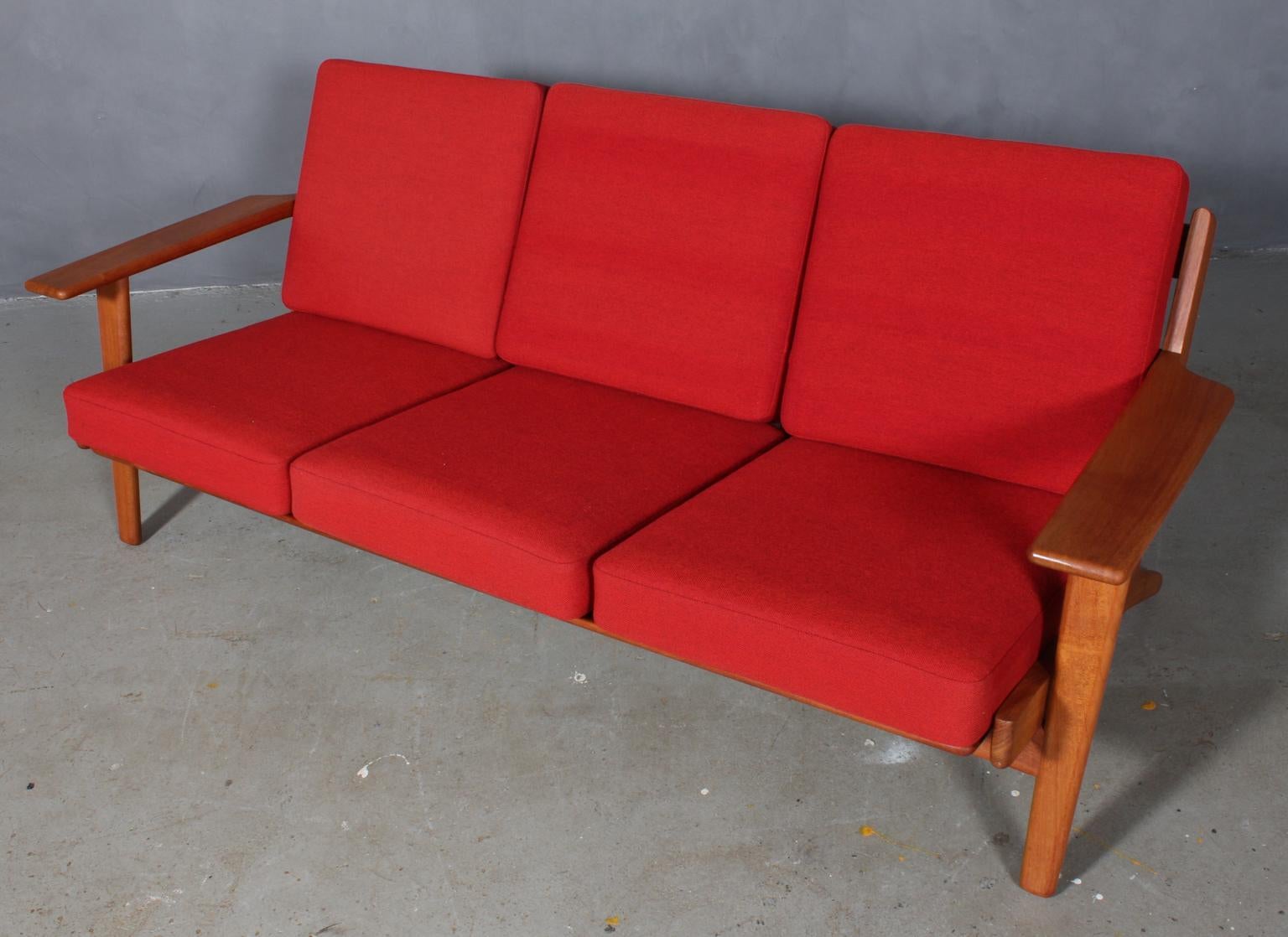 Hans J. Wegner three-seat sofa made of solid teak.

Original Epeda cushions, with original Kvadrat Hallingdal upholstery.

Model 290, made by GETAMA.

 