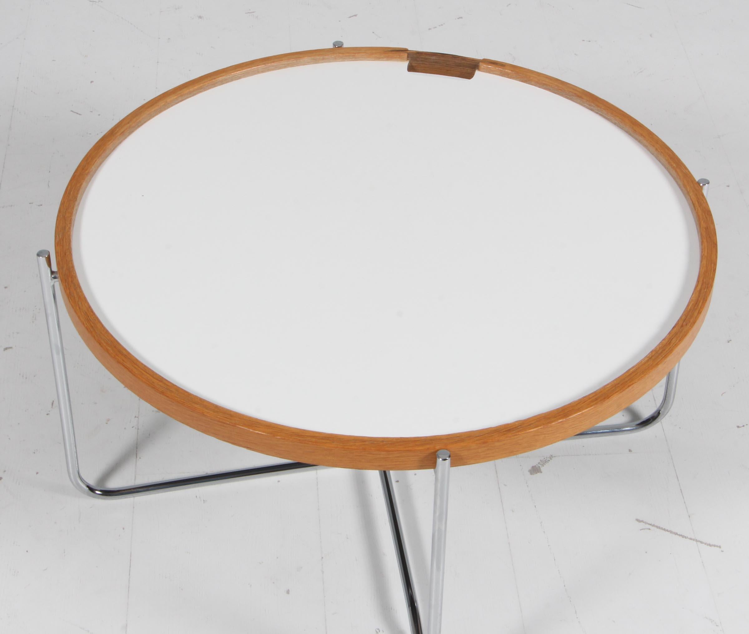 Steel Hans J. Wegner tray table, oak, wenge, steel and formica. Model GE453 For Sale