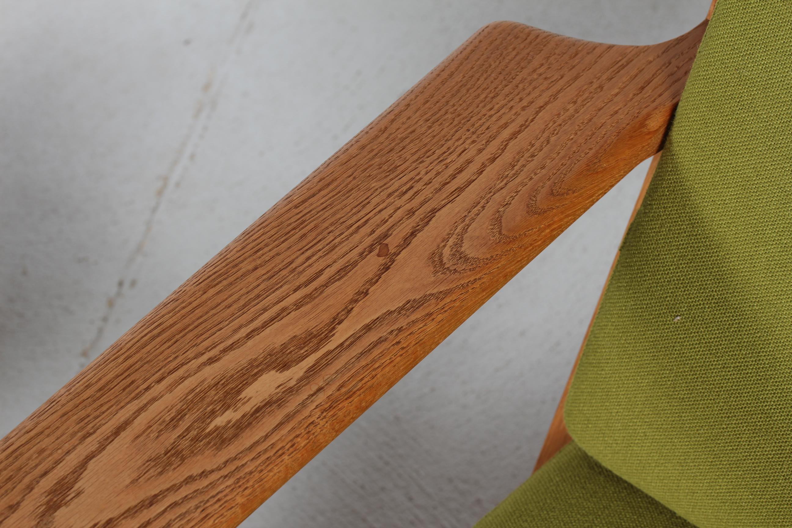 Mid-Century Modern Hans J. Wegner Two Lounge Chairs GE 290 of Oak and Green Wool by GETAMA, 1970s
