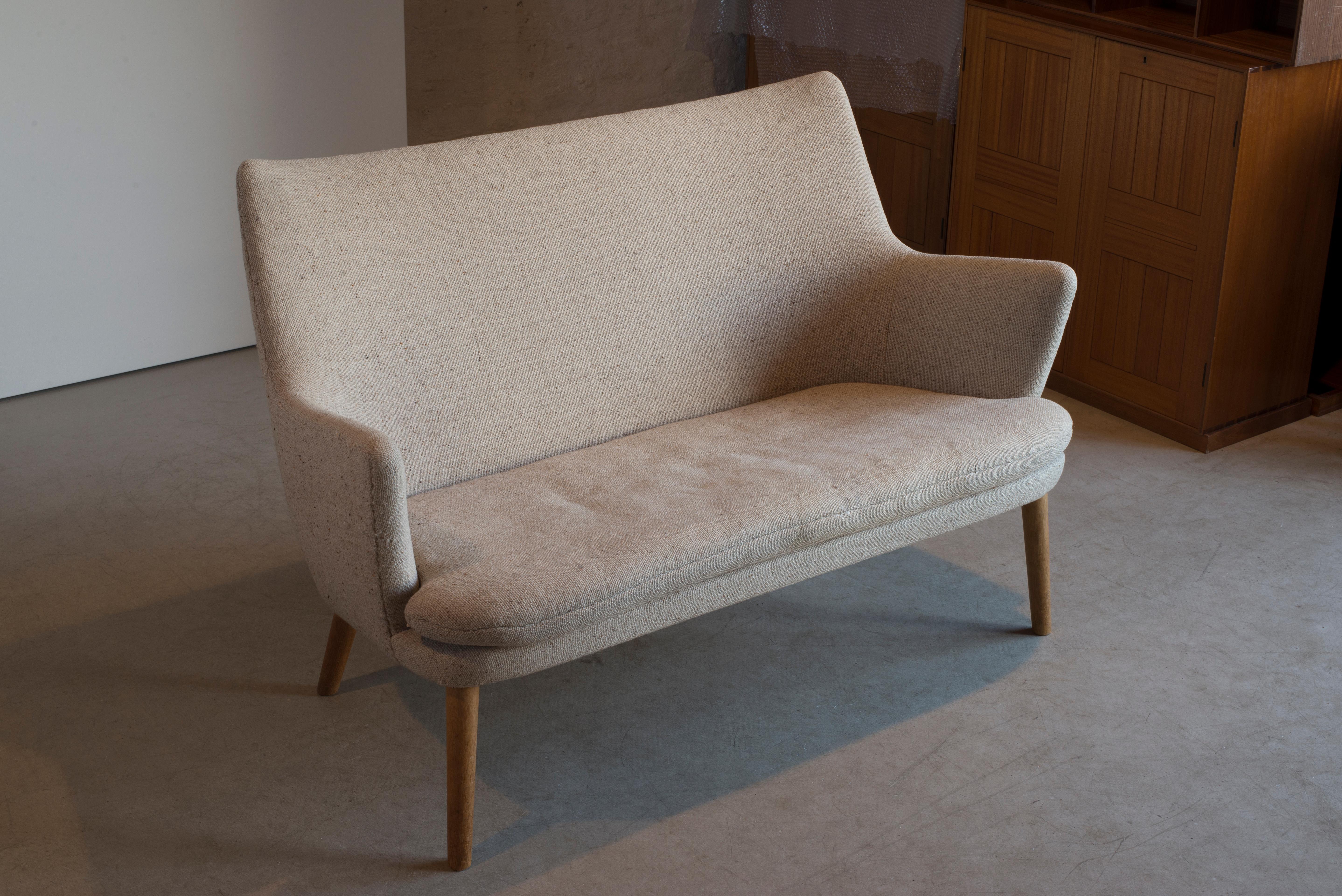 Danish Hans J. Wegner Two-Seat Sofa in Oak and Fabric for AP Stolen For Sale