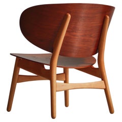 Hans J. Wegner "Venus" Lounge Chair Fritz Hansen Model "FH 1736" in Teak & Beech