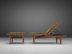Hans J. Wegner Versatile Chaise Lounge or Daybed in Oak