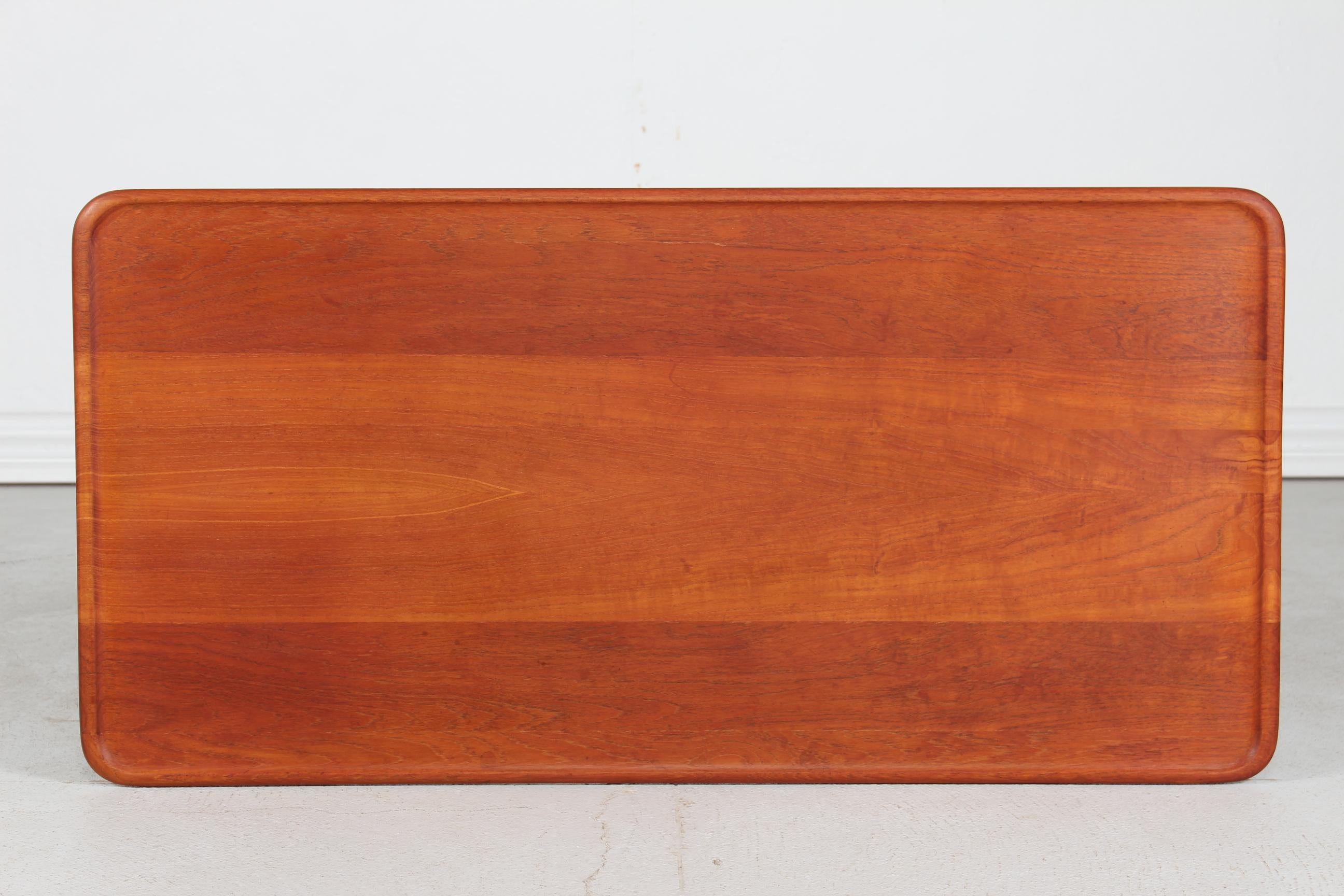 Mid-20th Century Hans J. Wegner Vintage Coffee Table AT 11 by Danish Andreas Tuck, 1950s For Sale