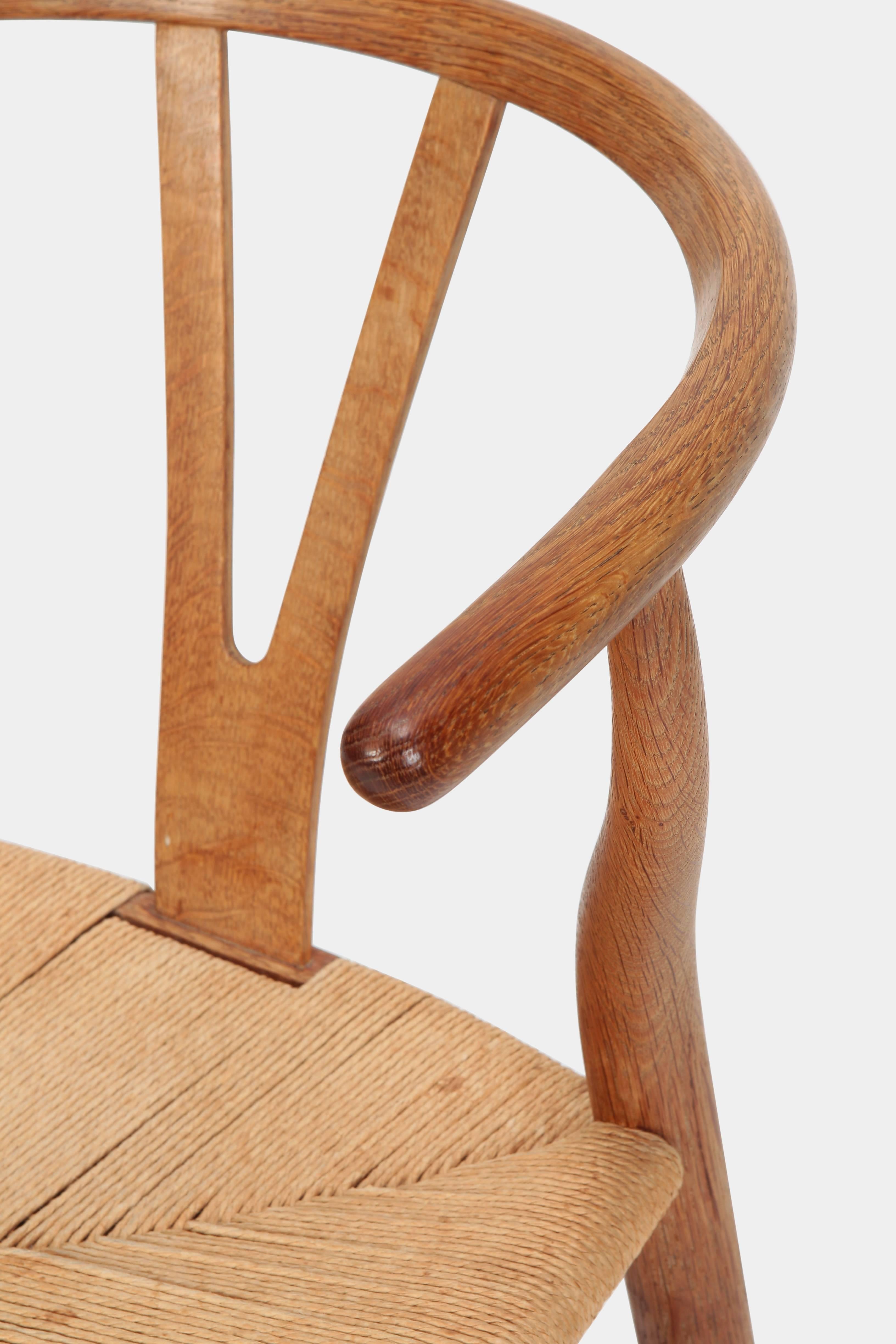 Hans J. Wegner “Y-Chairs” Model CH24 Carl Hansen & Son, 1950s 6