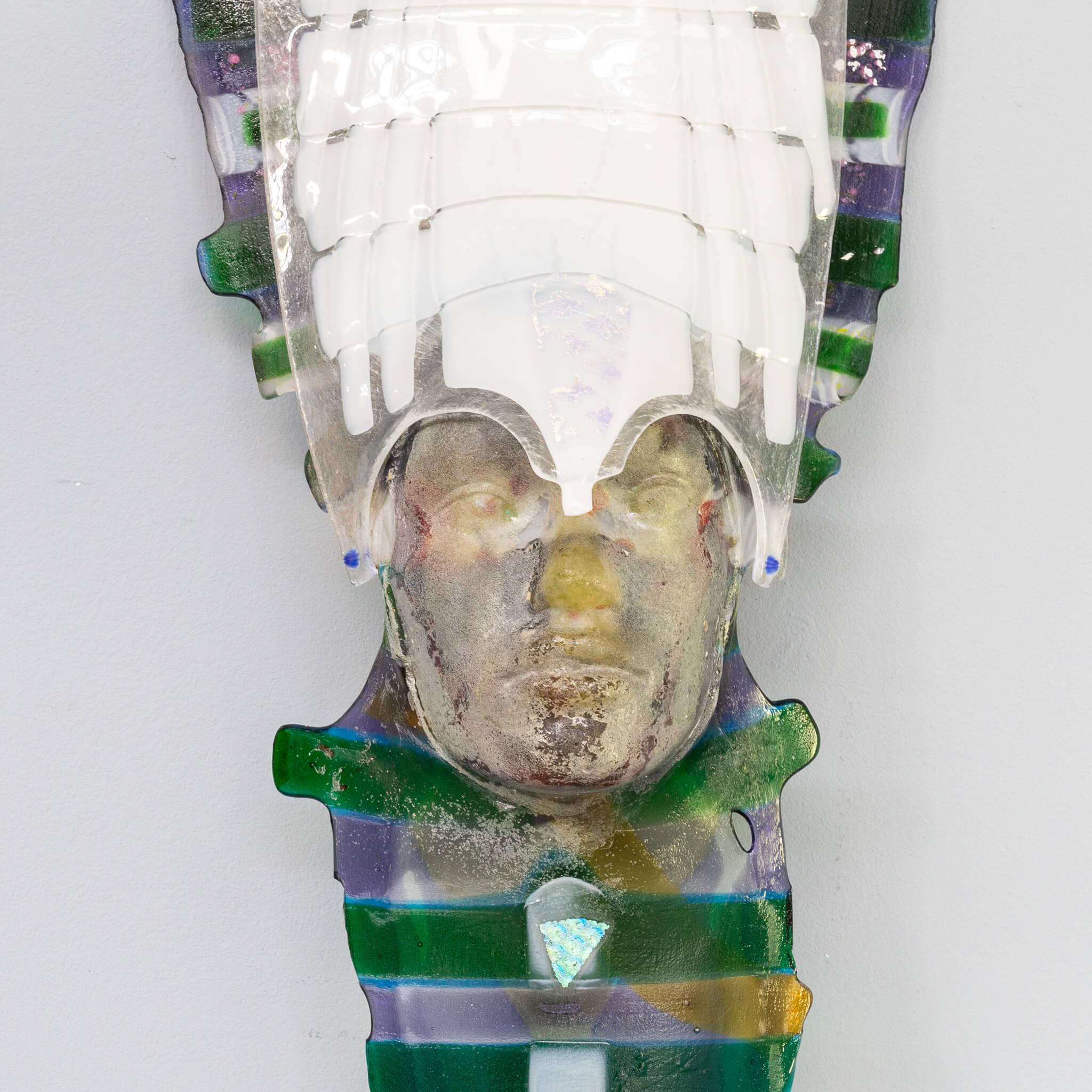 Hans Janssen polychrome glass mask sculptur In Good Condition For Sale In Amstelveen, Noord