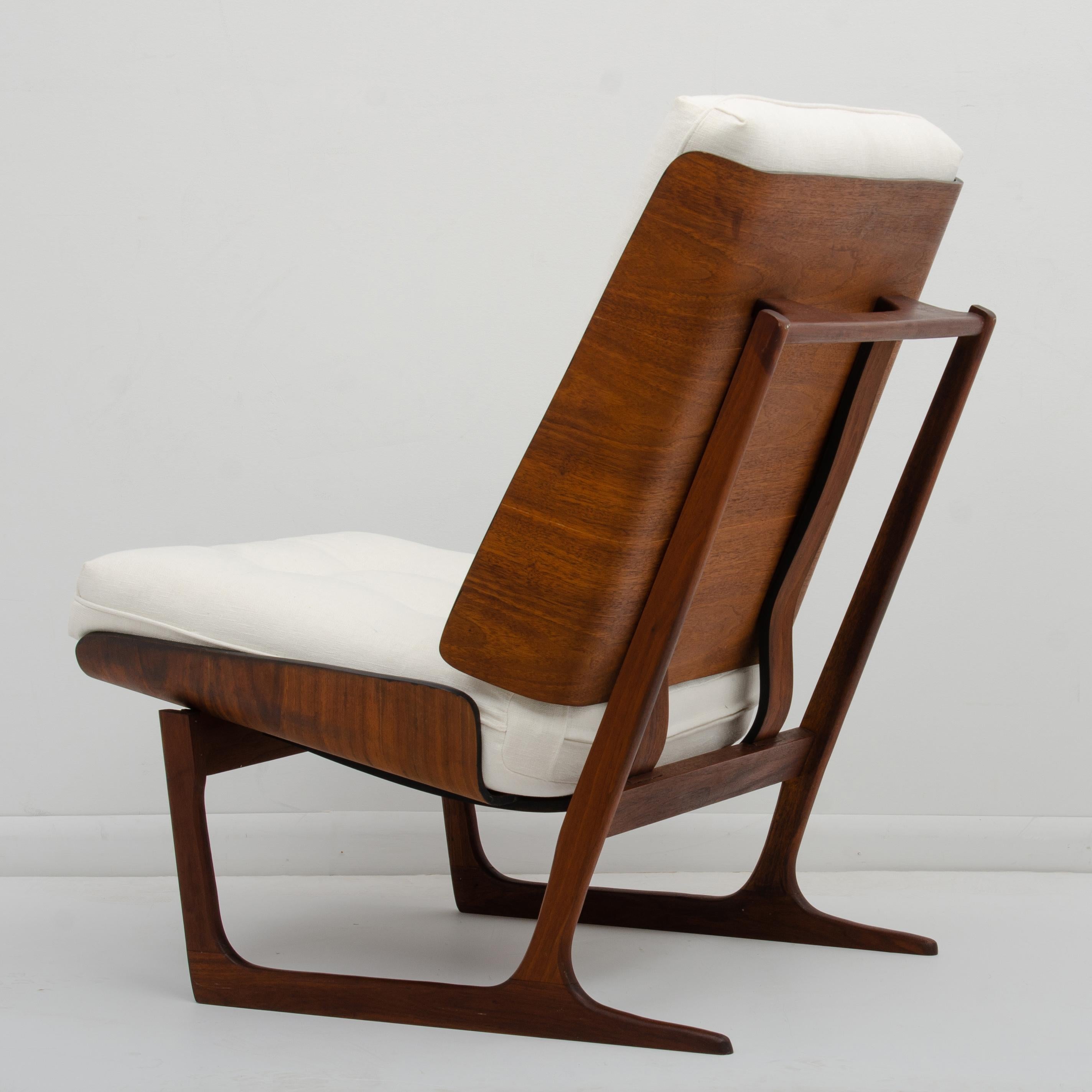 Mid-20th Century Hans Juergens Deco House Walnut Sled Lounge Chair Grete Jalk, 1960s