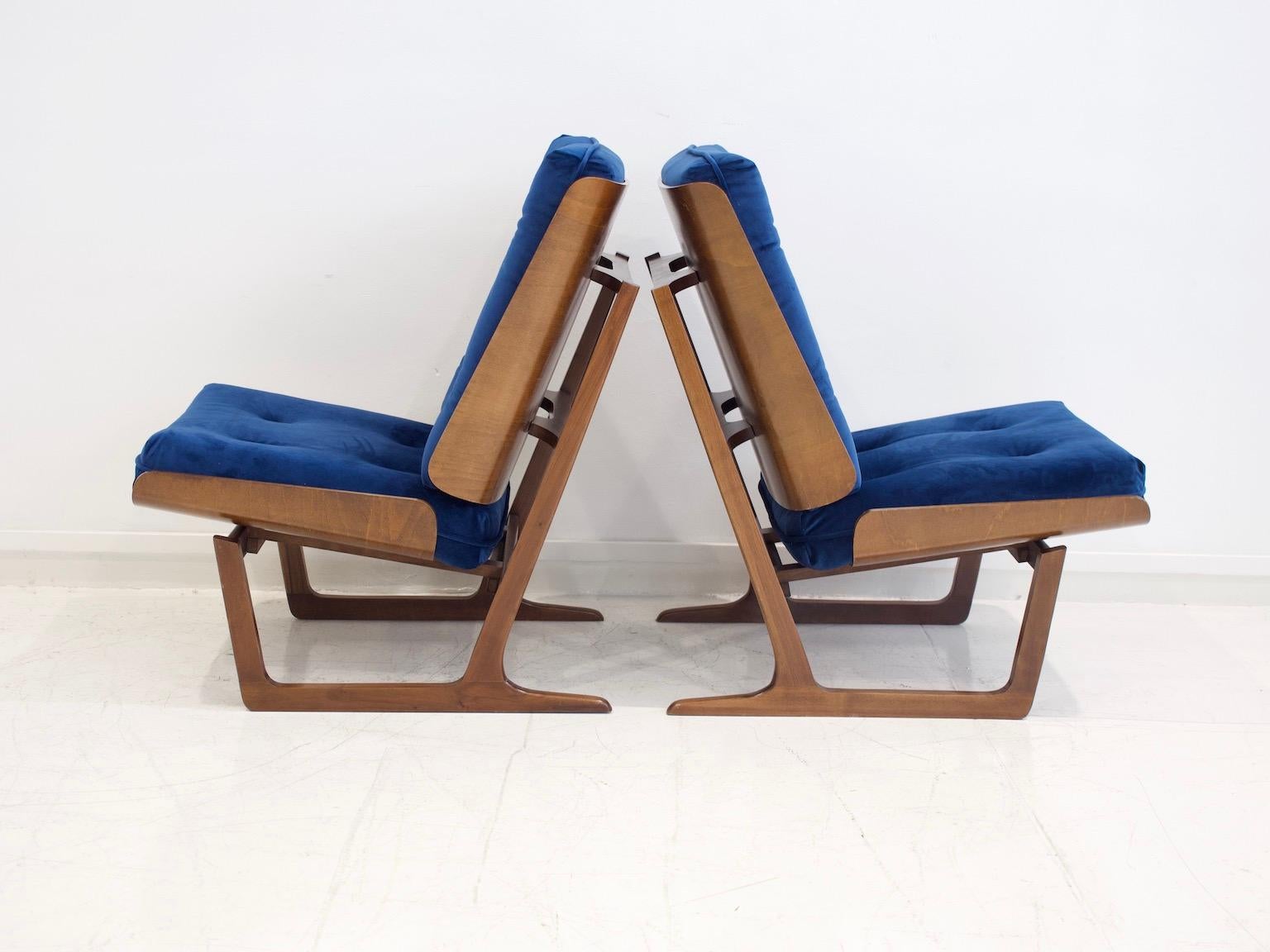 American Hans Juergens for Deco House Walnut Lounge Chairs with Blue Velvet Covers