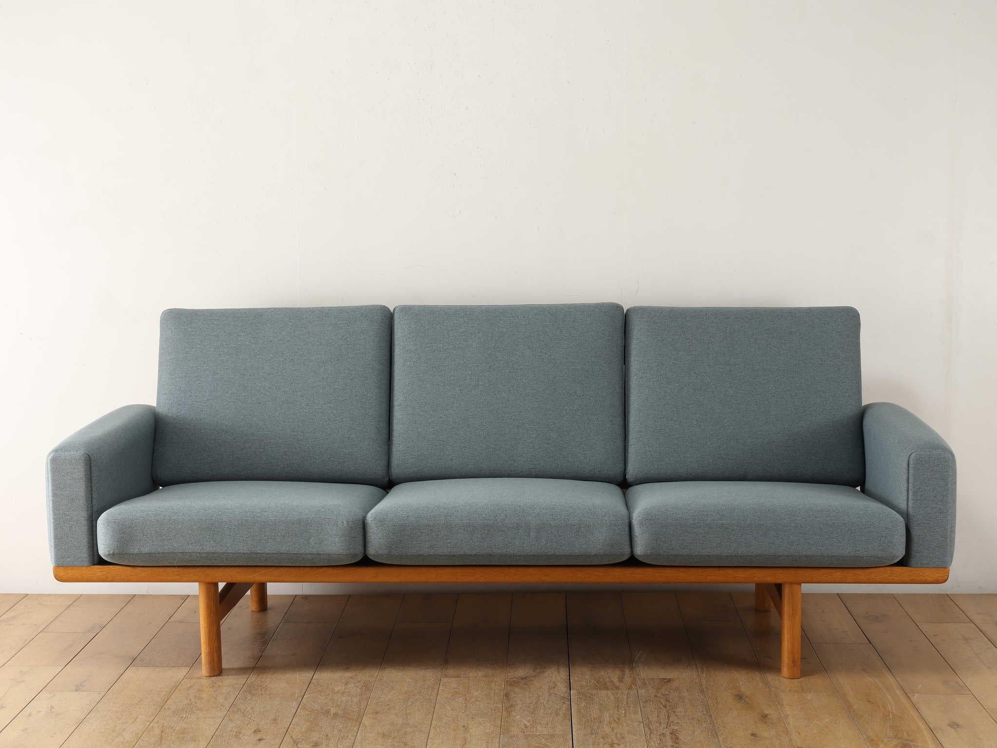 Mid-Century Modern Hans. J.Wegner Canapé 3 places GE236 en vente