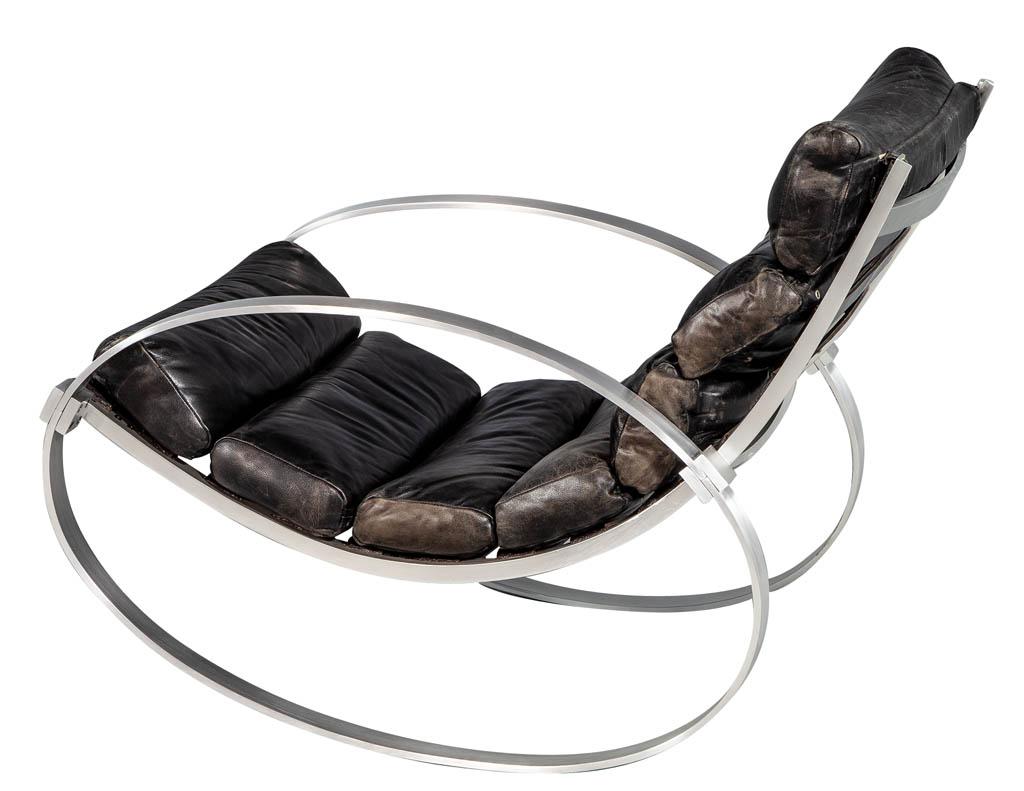 Aluminium Hans Kaufeld fauteuil à bascule moderne mi-siècle en cuir et aluminium brossé en vente