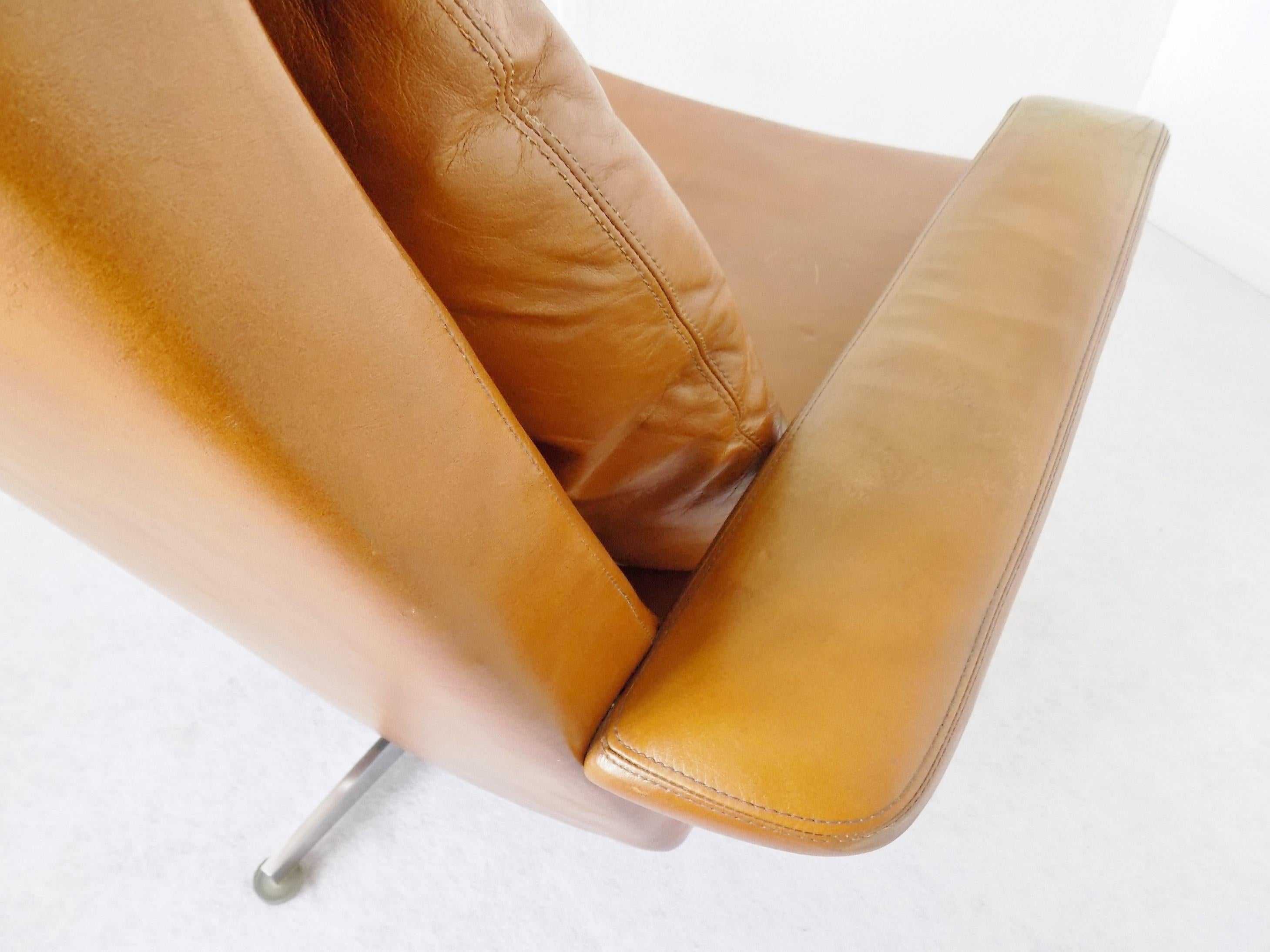 Hans Kaufeld Lounge Chair, Caramel leather, German, mid-century modern, swivel For Sale 5