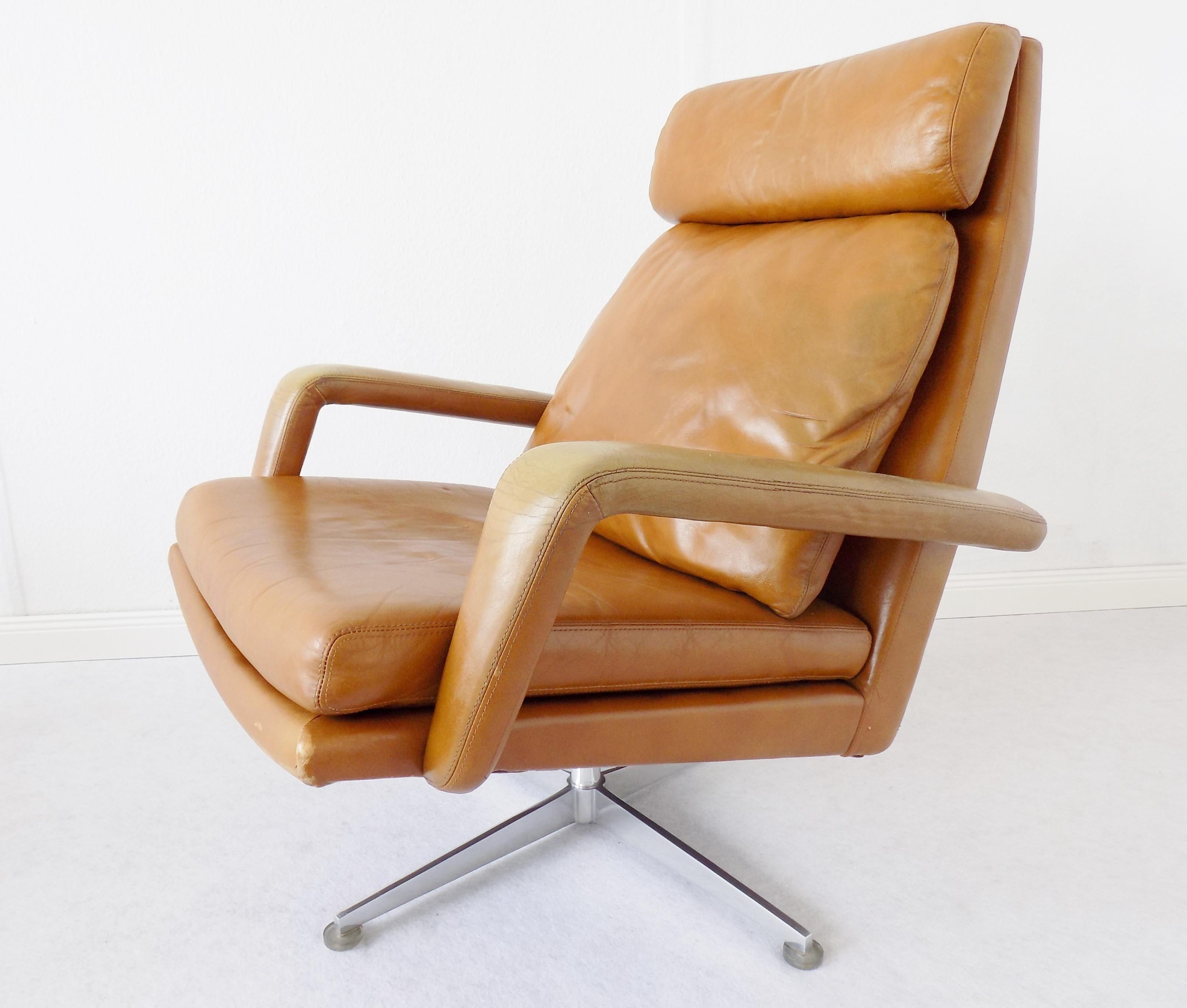 Hans Kaufeld Lounge Chair, Caramel leather, German, mid-century modern, swivel For Sale 8