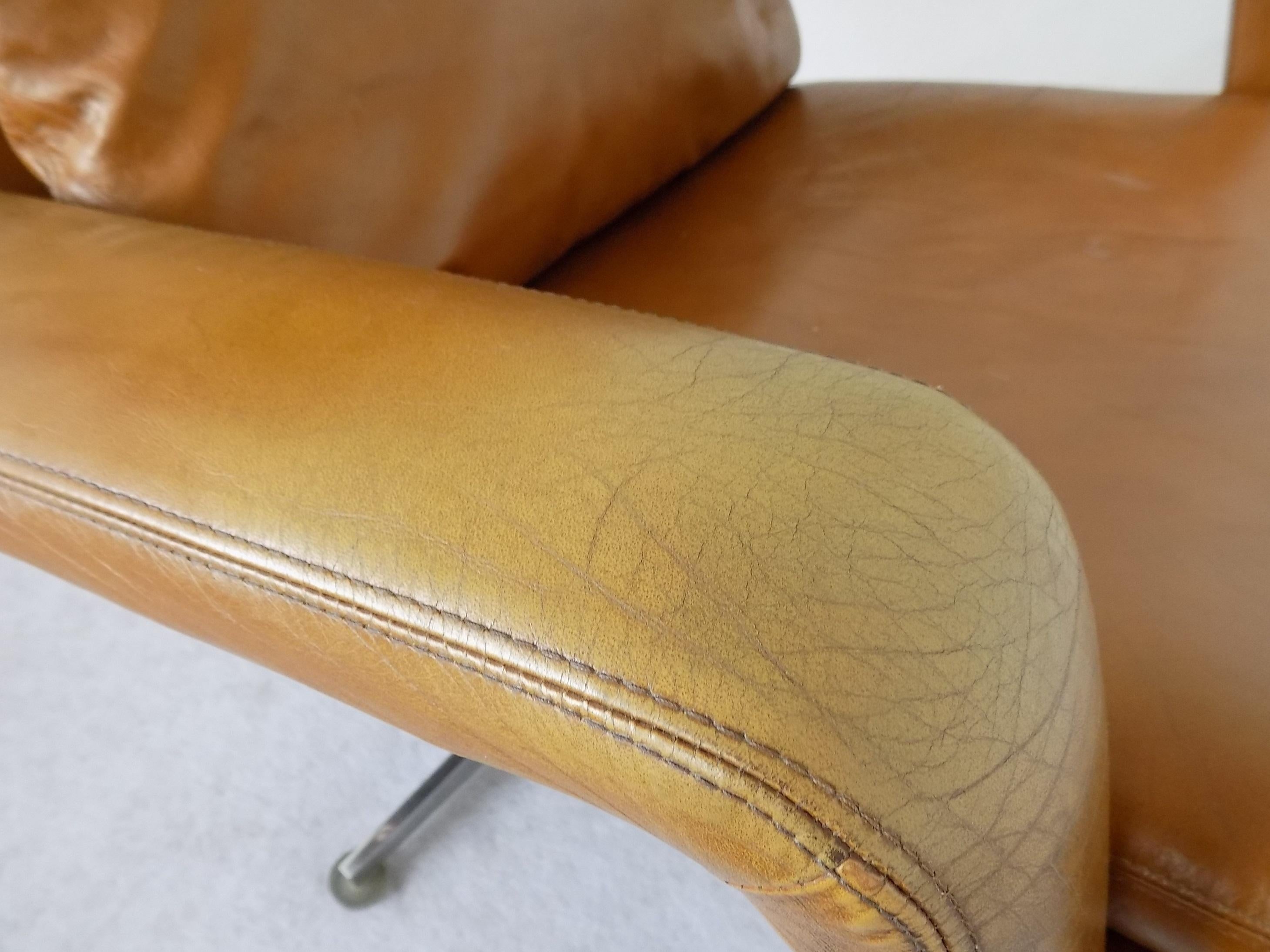 Hans Kaufeld Lounge Chair, Caramel leather, German, mid-century modern, swivel For Sale 2