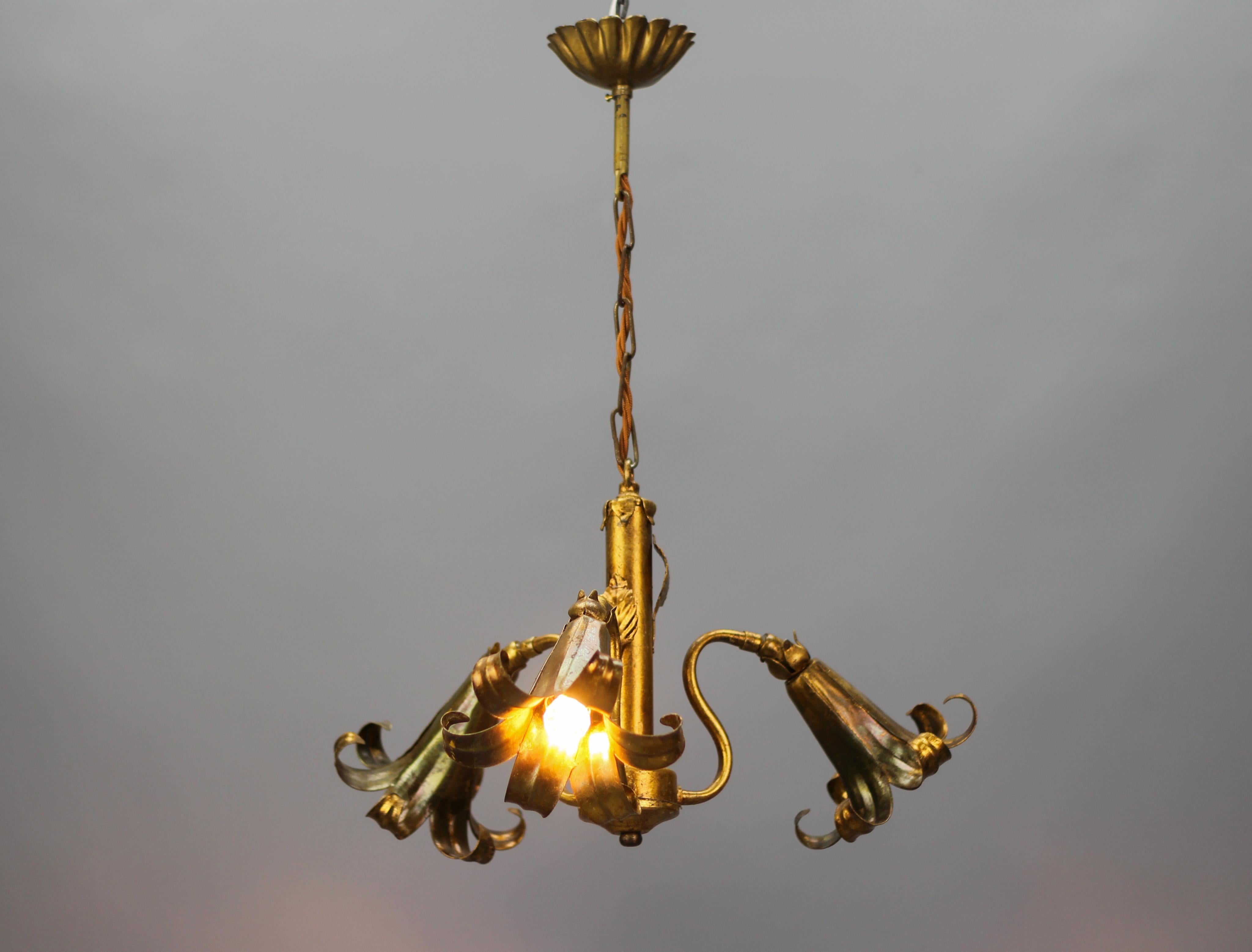 Late 20th Century Hollywood Regency Hans Kögl Design Gilt Metal Chandelier Three Lilies, 1970s For Sale