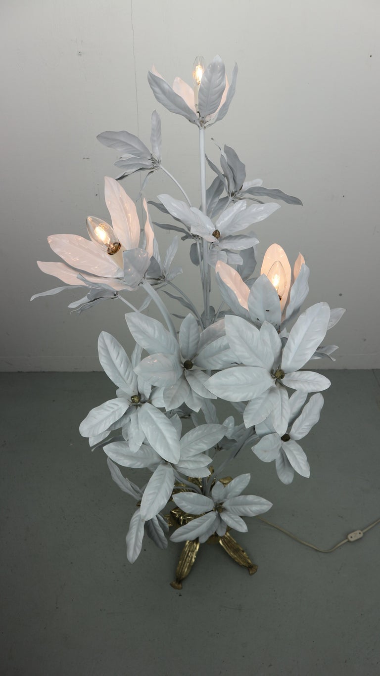 Hollywood Regency Hans Kögl, Flower Brass Floor Lamp, 1970s For Sale