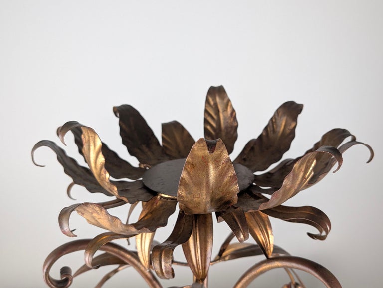 Pot à Pied Vintage En Métal Doré Avec Motifs Feuilles – Design De Hans Kögl, Allemagne Années 70