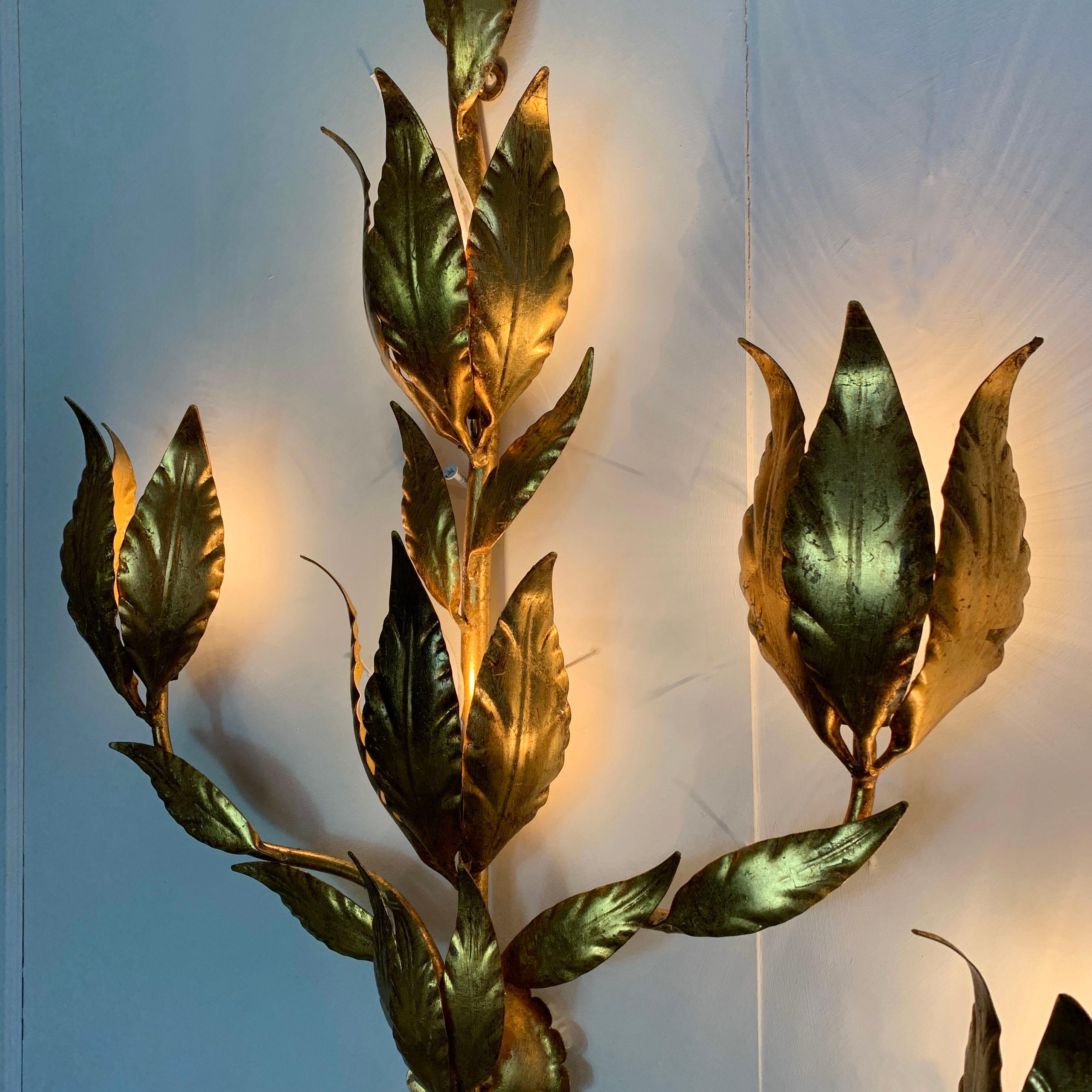 Hans Kogl Gold Leaf Wall Sconces 1970's Alemán en venta