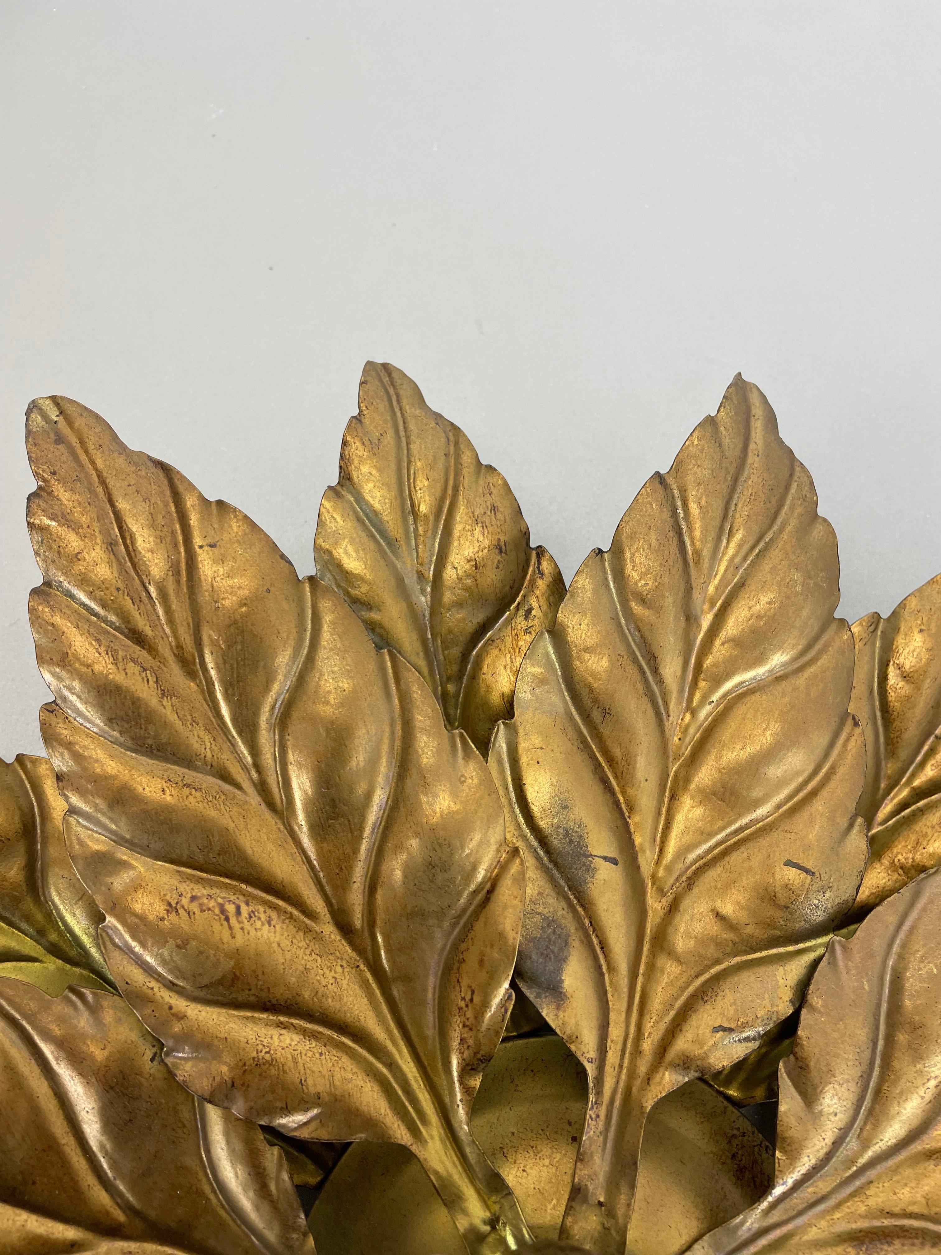 Métal Hans Kögl Golden Florentiner Leaf Appliques lumineuses pour plafond, Italie, 1970 no 1 en vente