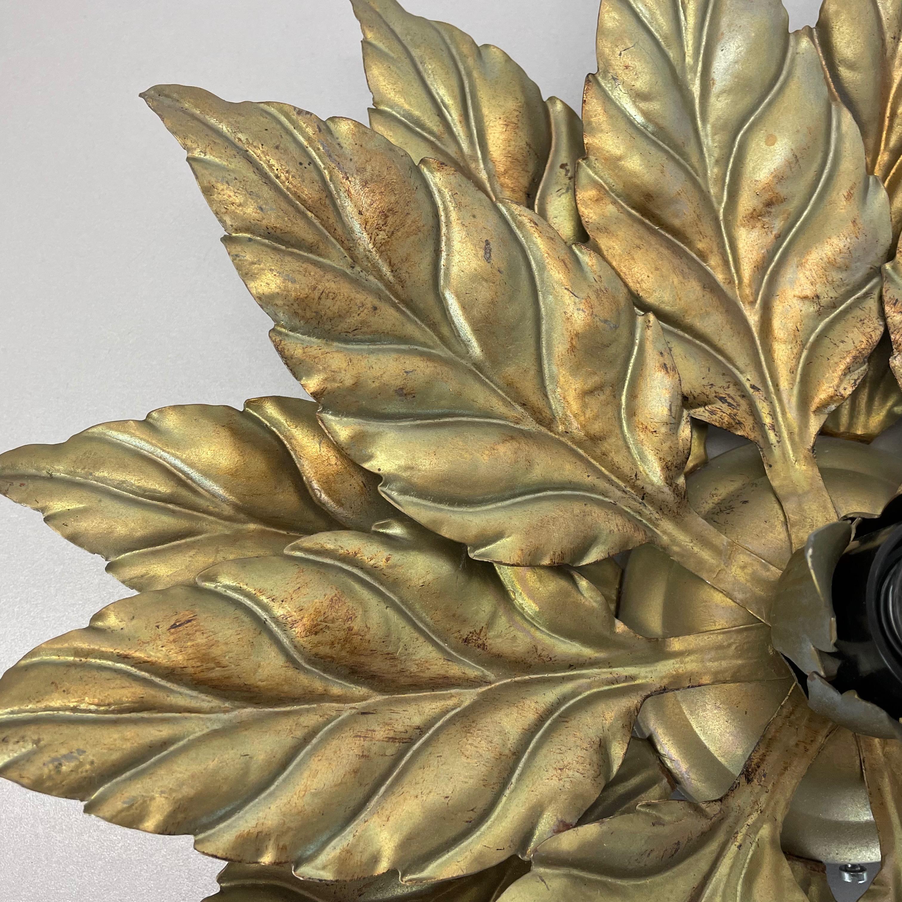Hans Kögl Golden Florentiner Leaf Appliques lumineuses pour plafond, Italie, 1970 No 2 en vente 9