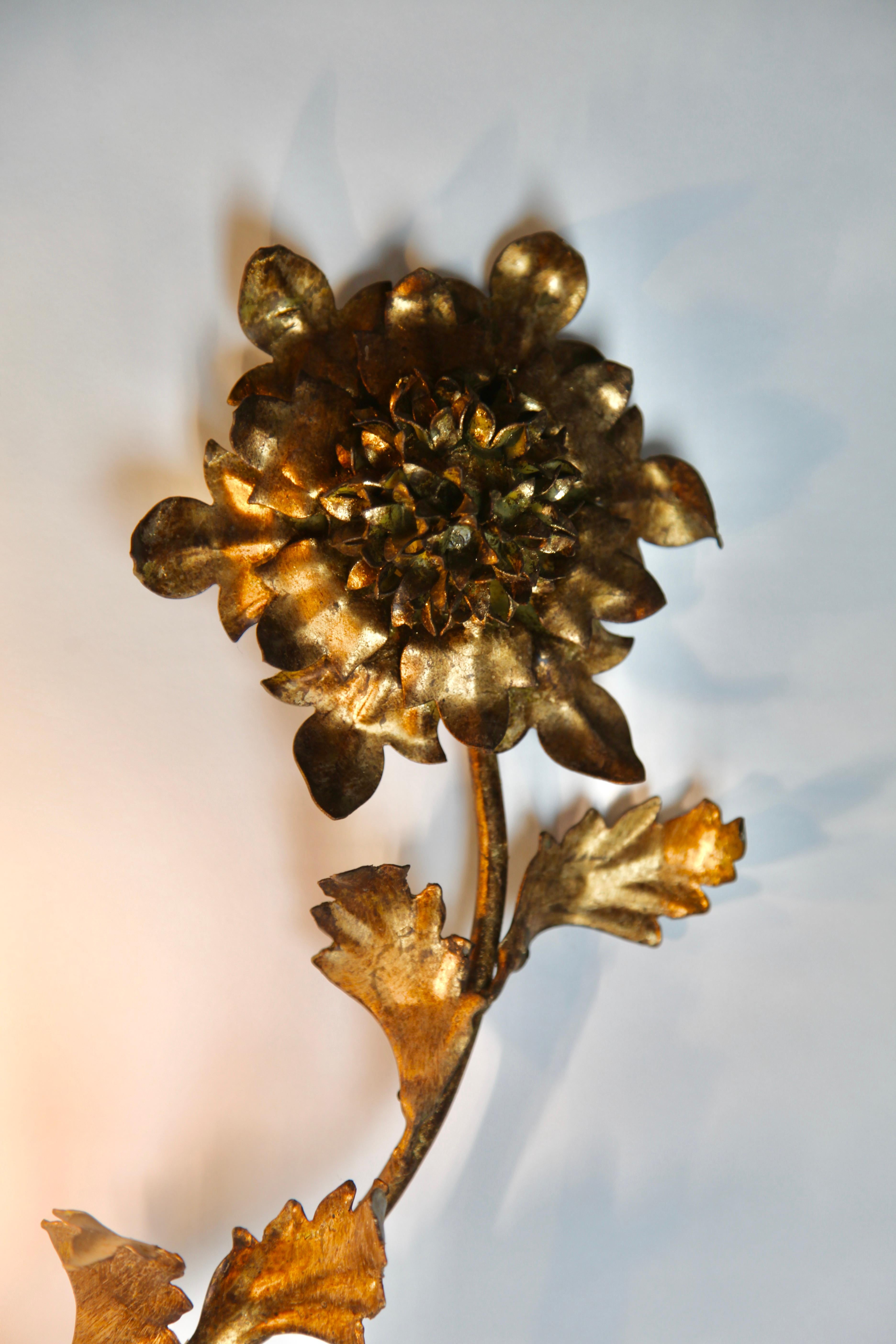 Hans Kögl Large Gilded Brass Flowers and Floral Leafs Wall Mound Lamp 10