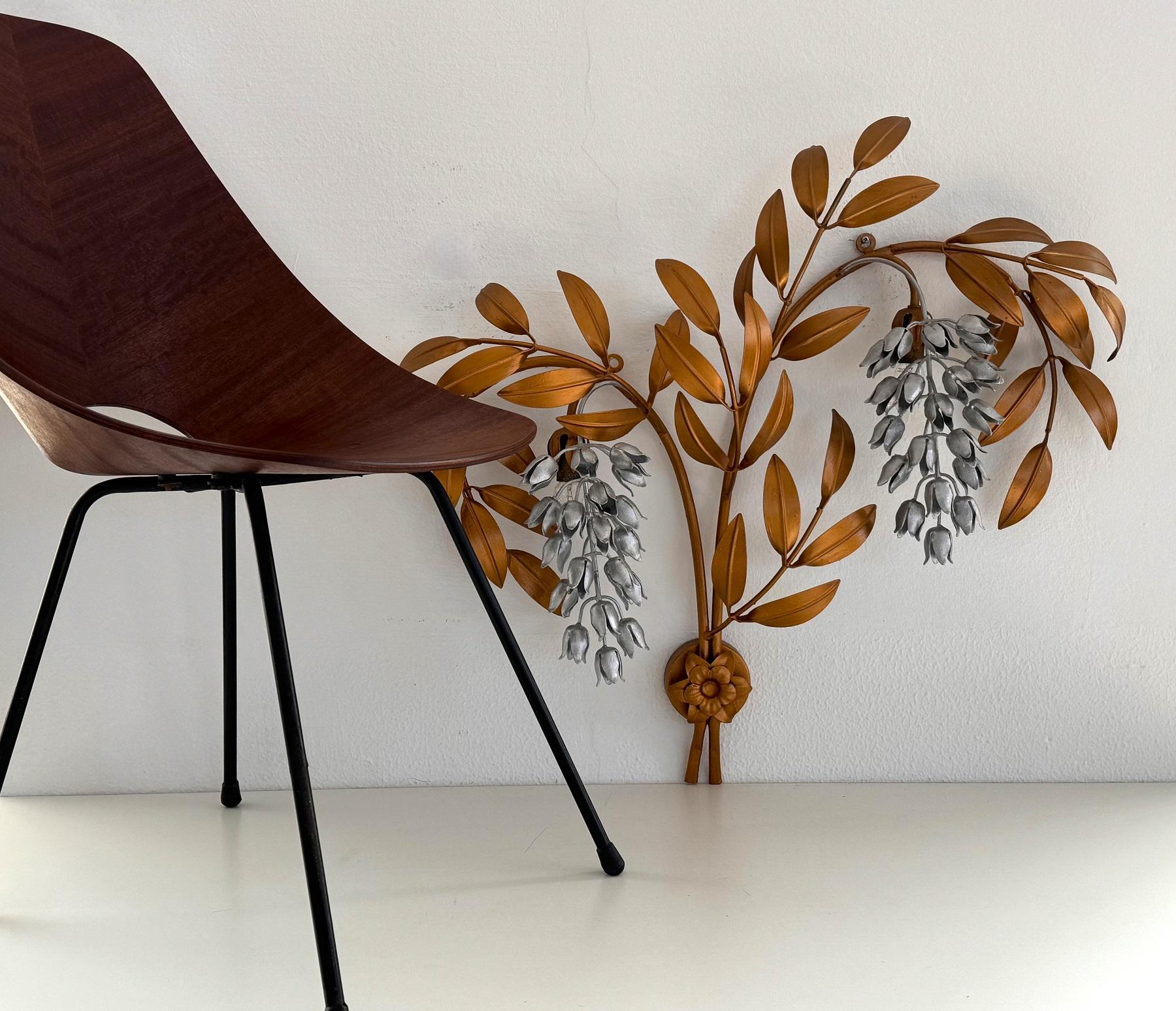 Hans Kögl Large Mid-century Wisteria Gilt 'Golden Rain' Metal Wall Sconce

Large monumental Hans Kögl 