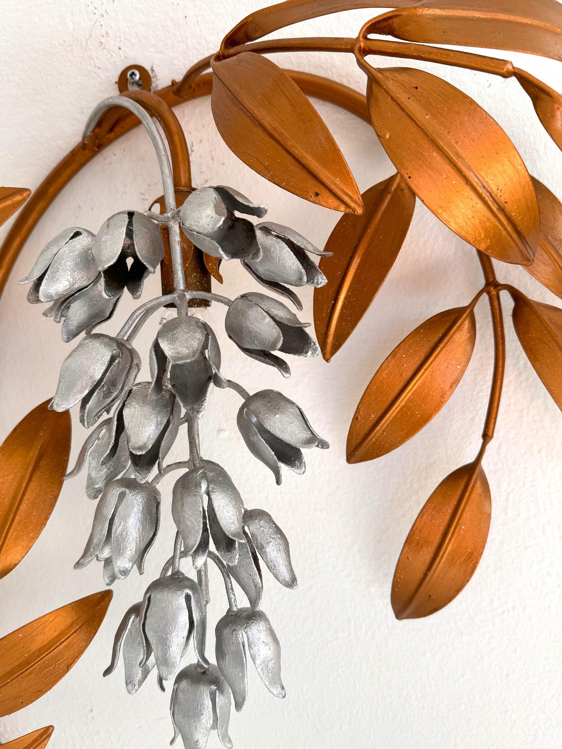 Hans Kögl Large Mid-century Wisteria Gilt 'Golden Rain' Metal Wall Sconce For Sale 1