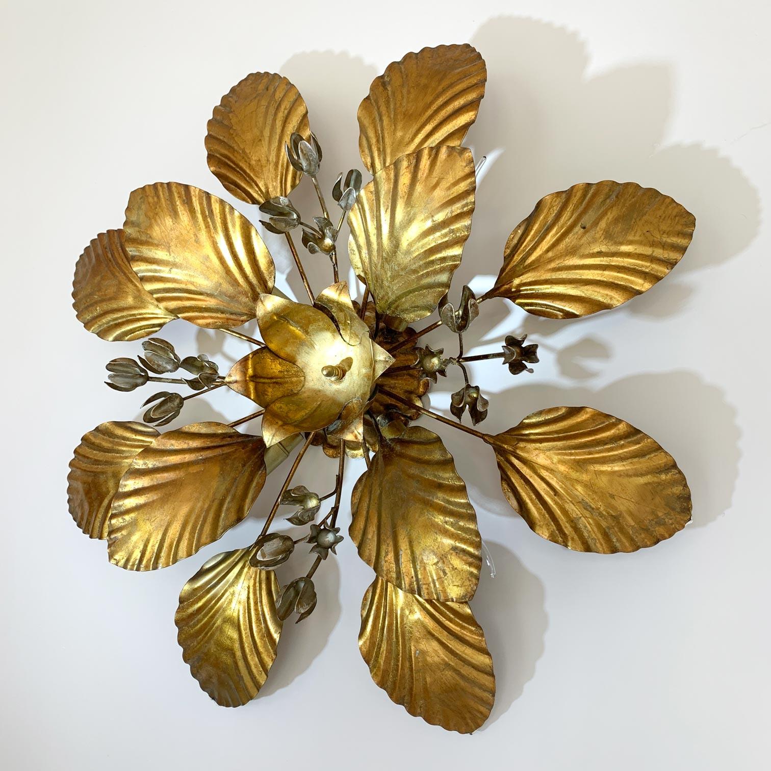  Hans Kogl, lampe encastrée à fleurs dorées et argentées, années 1970 Bon état - En vente à Hastings, GB