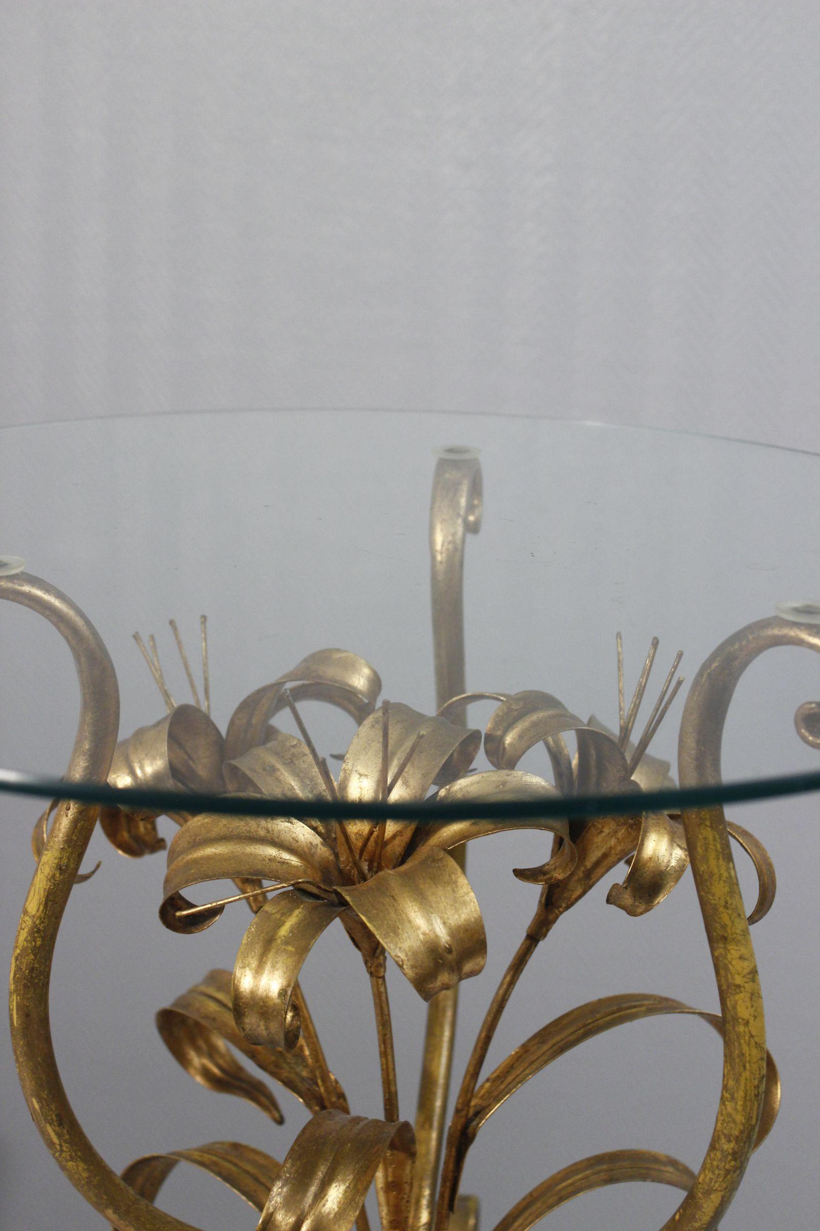 Table d'appoint post-moderne The Lilly en métal et verre, 1970 en vente 3