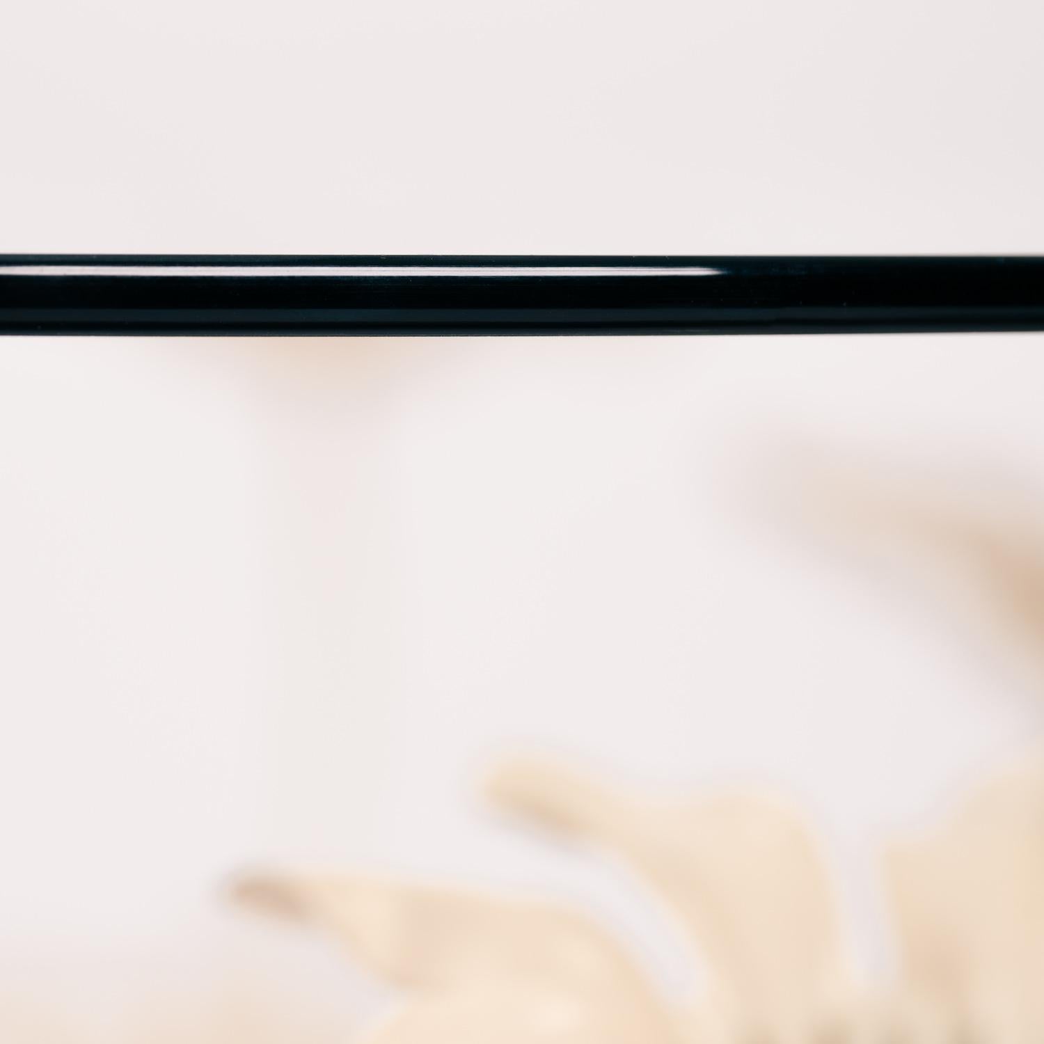Table basse à fleurs en métal Hans Kögl avec plateau en verre, 1970 en vente 6