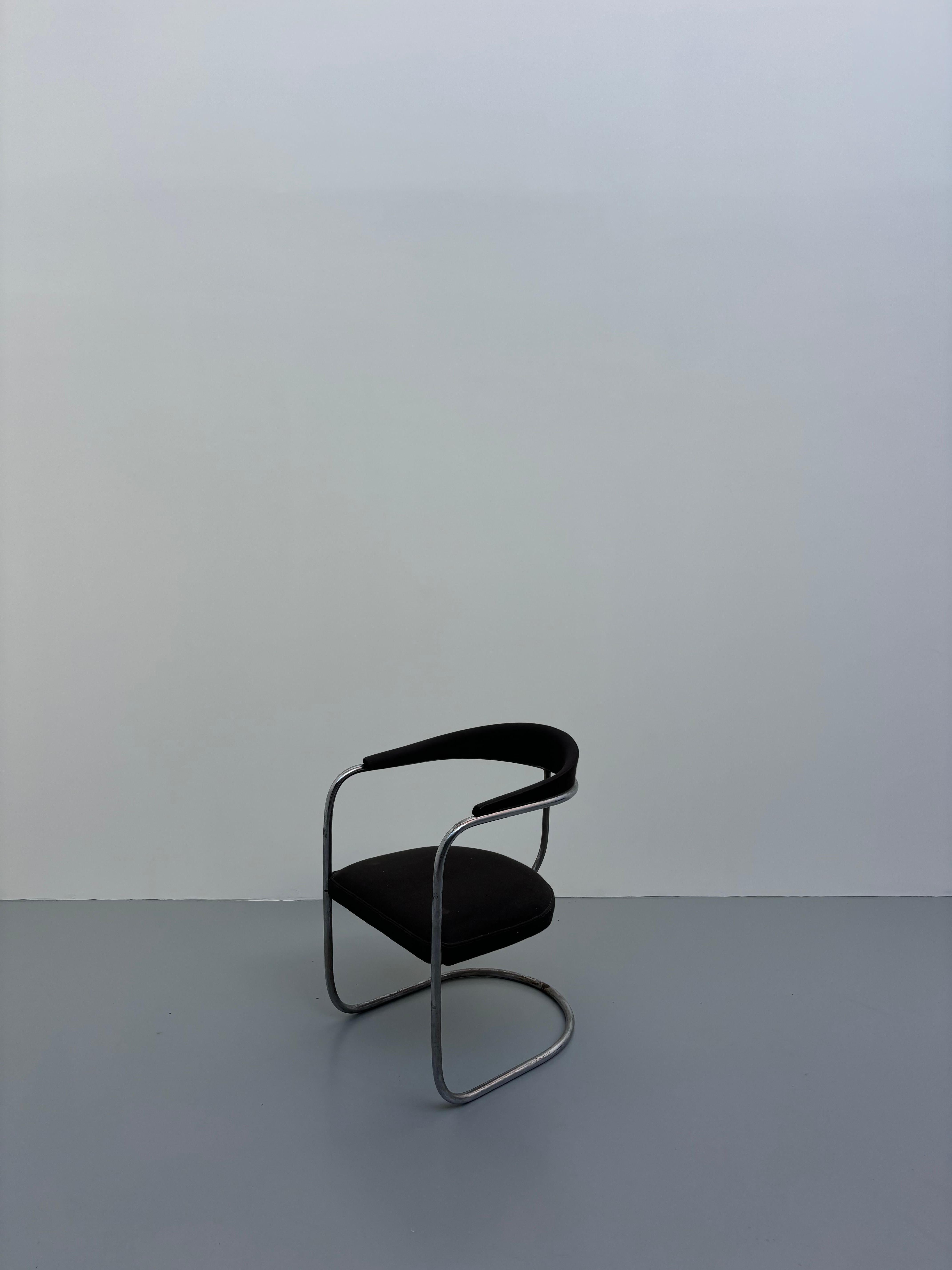 Tedesco Poltrona modernista Hans Luckhardt in vendita