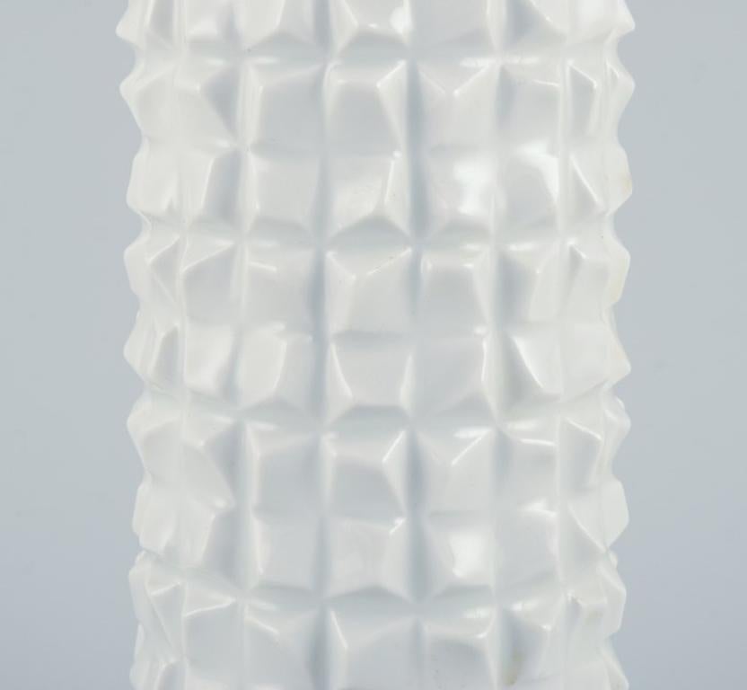 Hans Merz pour Meissen, grand vase en porcelaine à motif géométrique Excellent état - En vente à Copenhagen, DK