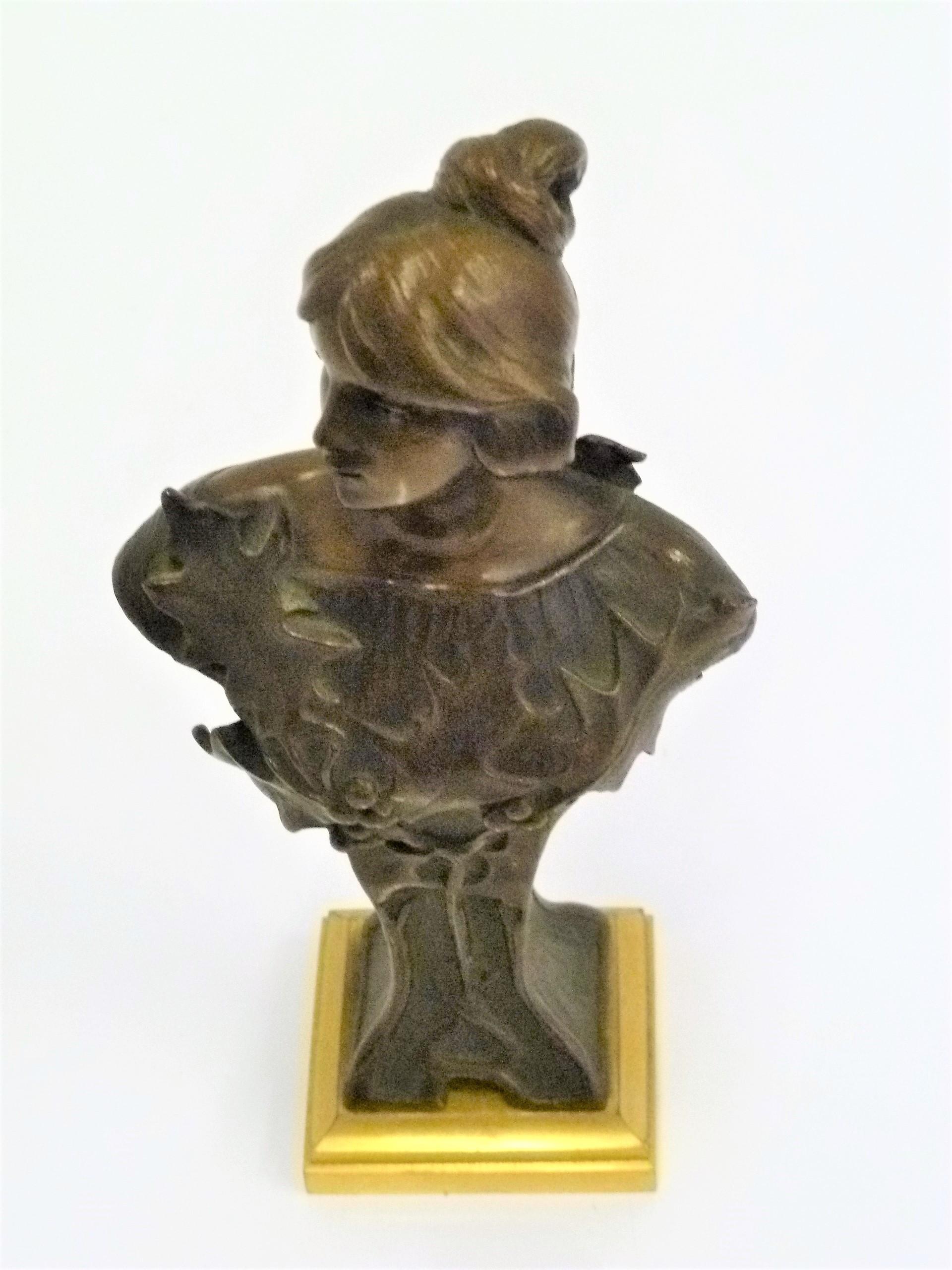 Hans Müller, Austrian Early 1900s Petite Jugenstil Bronze and Gilt Bust For Sale 4